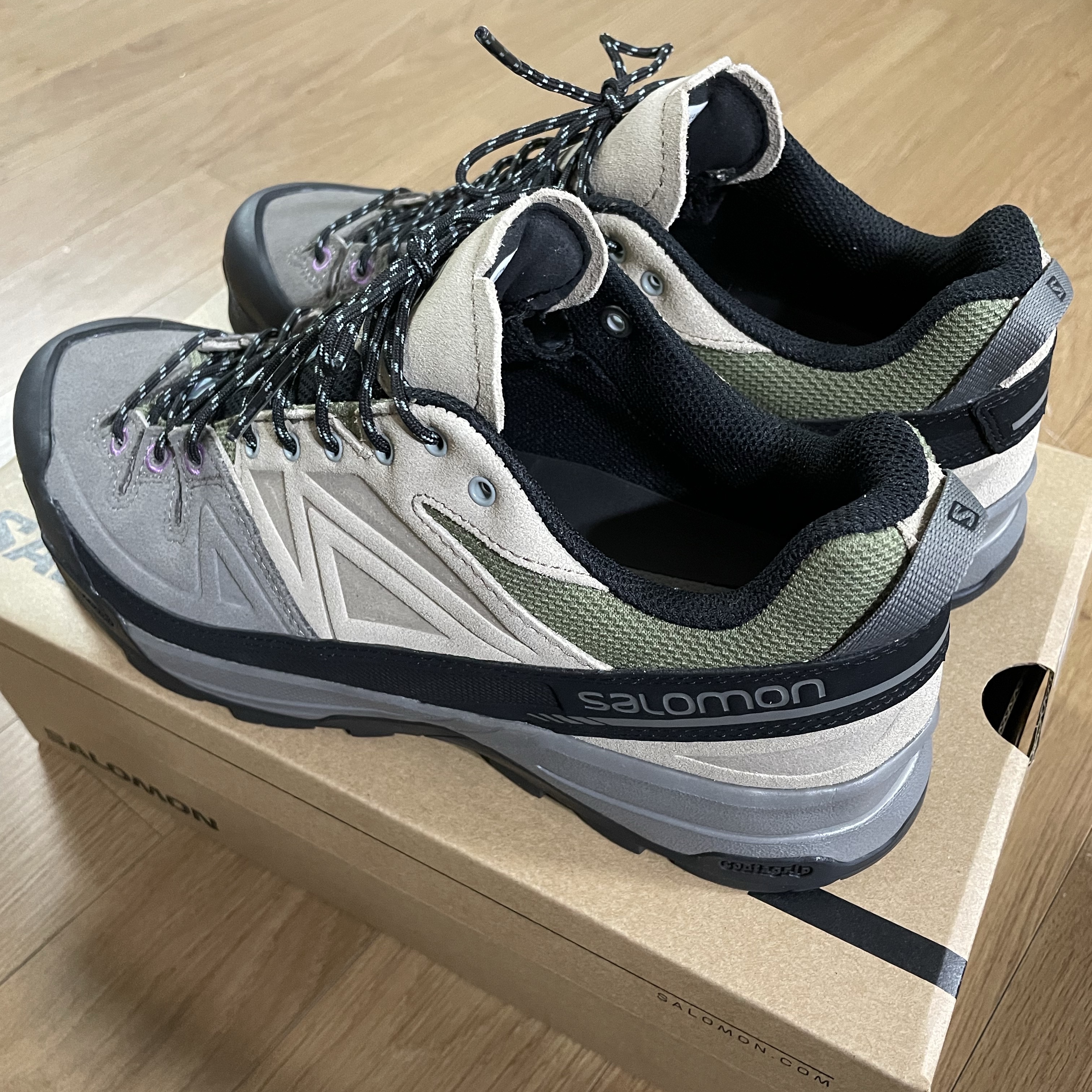 Salomon X-Alp LTR Pewter Vintage Khaki 착용 스타일 - 2