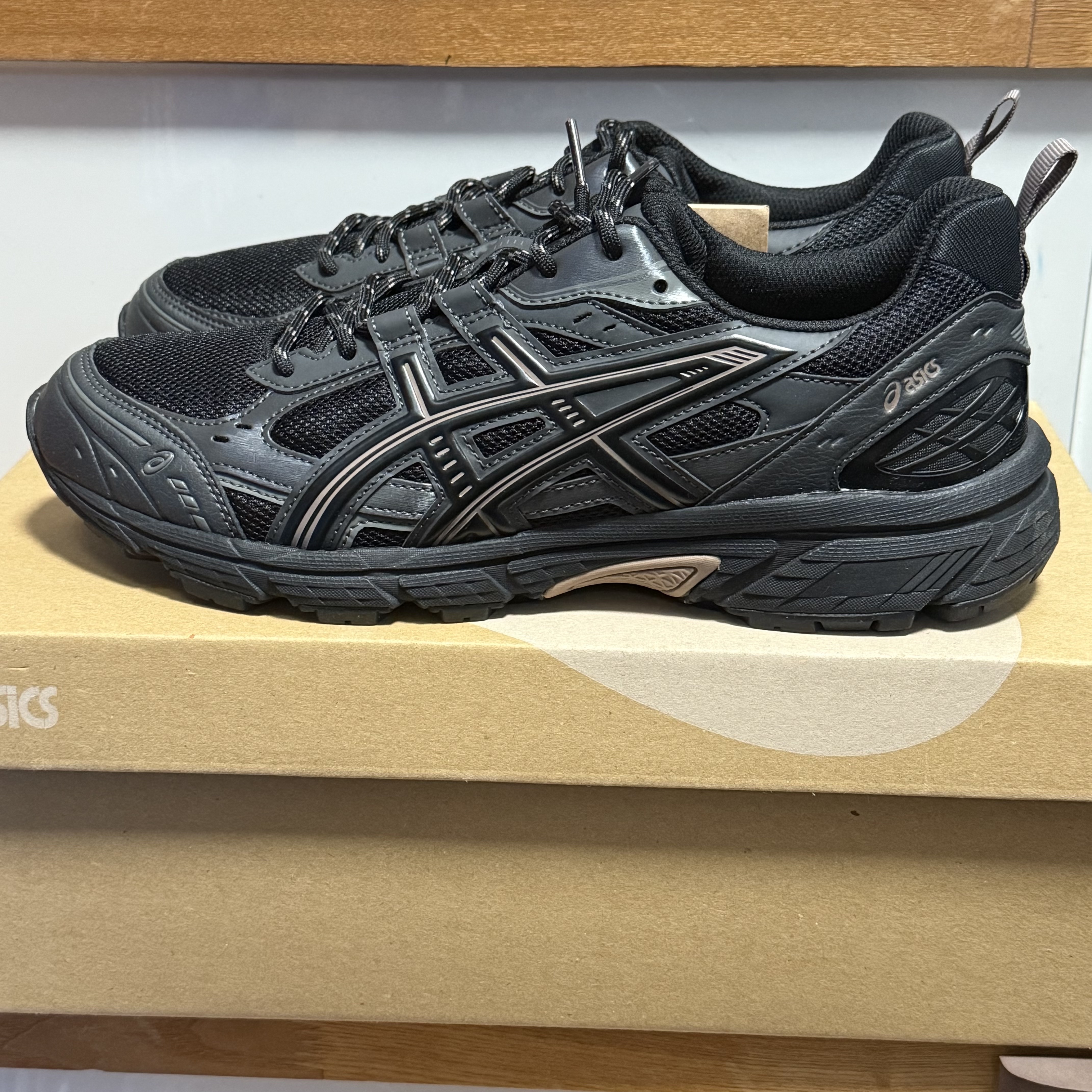 Asics Gel-Nunobiki Black Taupe Grey 착용 스타일