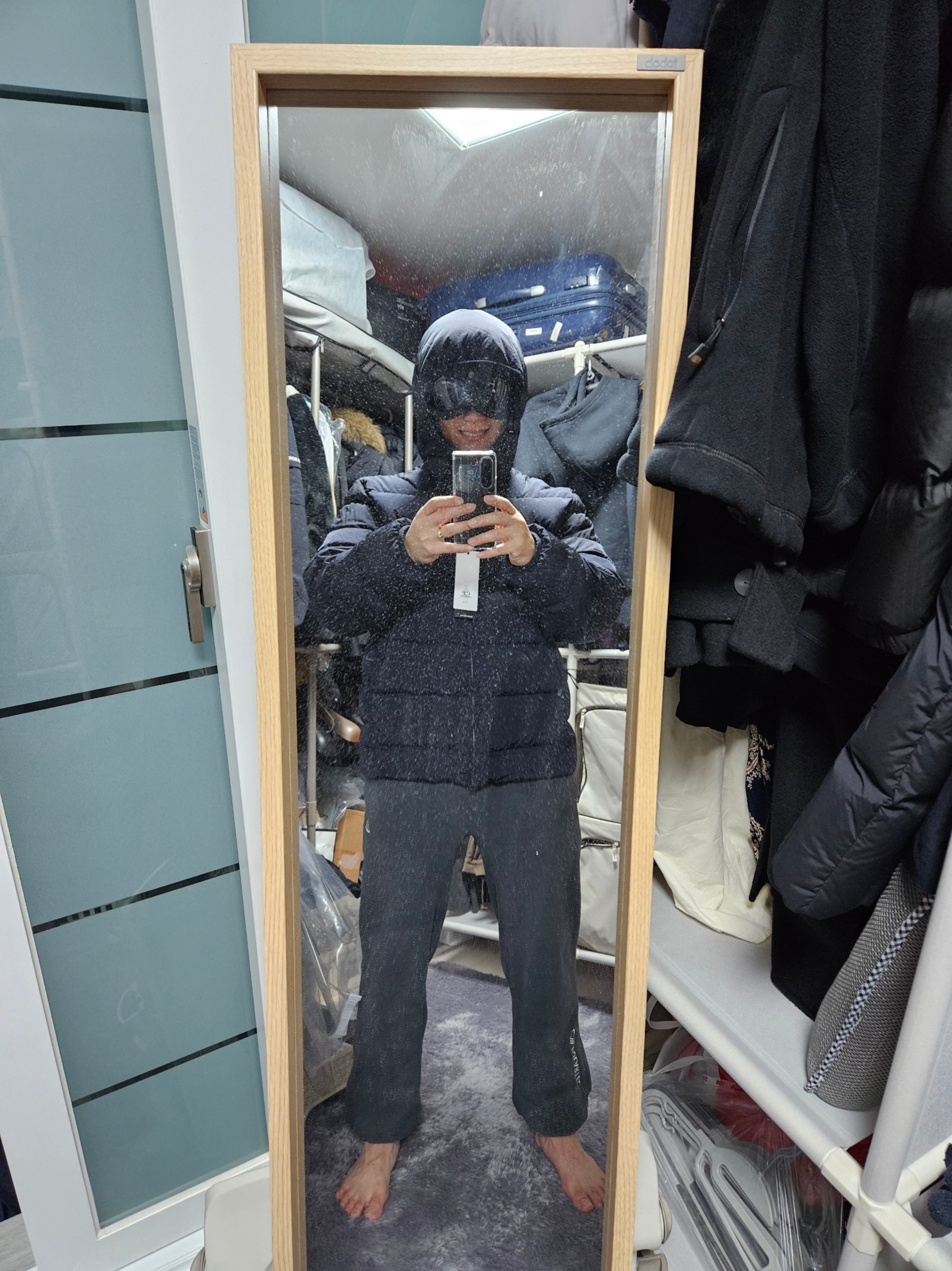 C.P. Company Chrome-R Goggle Down Jacket Total Eclipse Blue - 24FW, Nike ACG Polartec Wolf Tree Pants Anthracite Black - Asia 착용 스타일 - 1