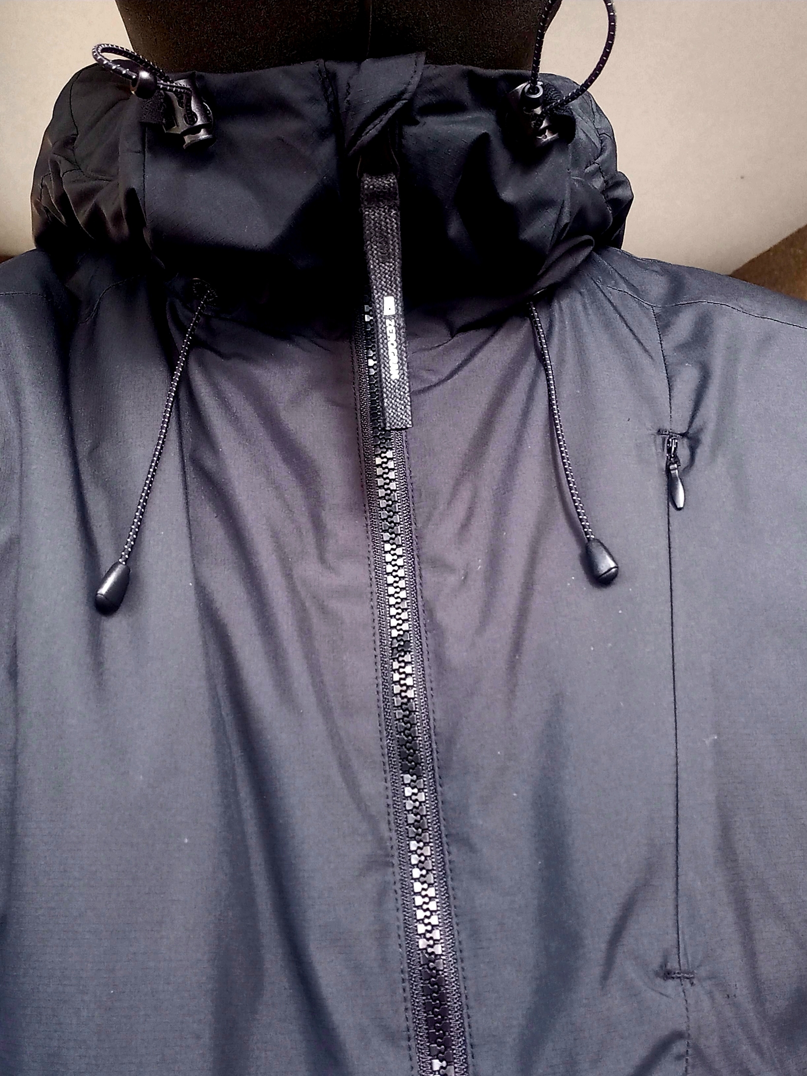 Salomon RX Slide 3.0 Black Plum Kitten, Arc'teryx Small Bird Cap Black 착용 스타일 - 5