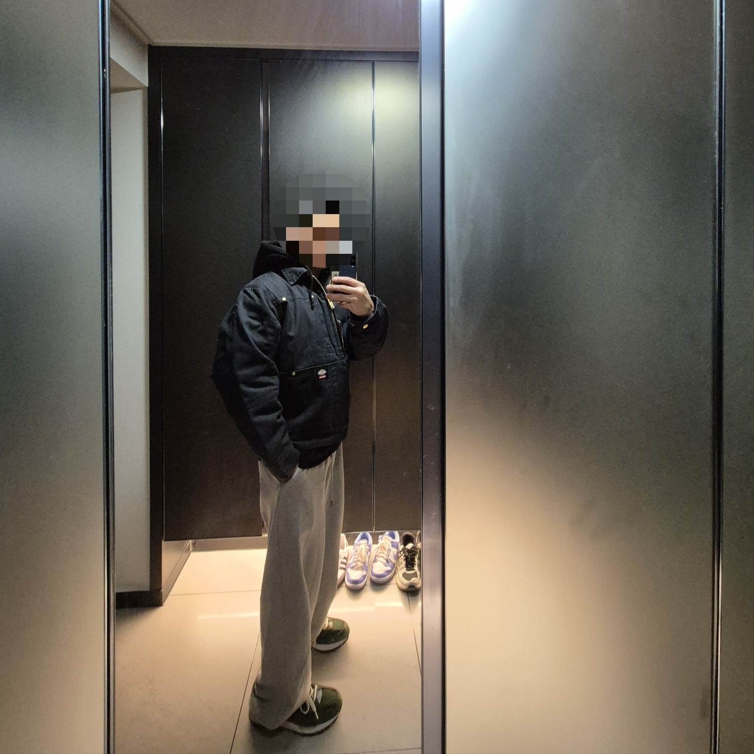 Supreme x Dickies Hooded Work Jacket Black - 24FW, Supreme x Dickies Raglan L/S Top White - 24FW 착용 스타일 - 1