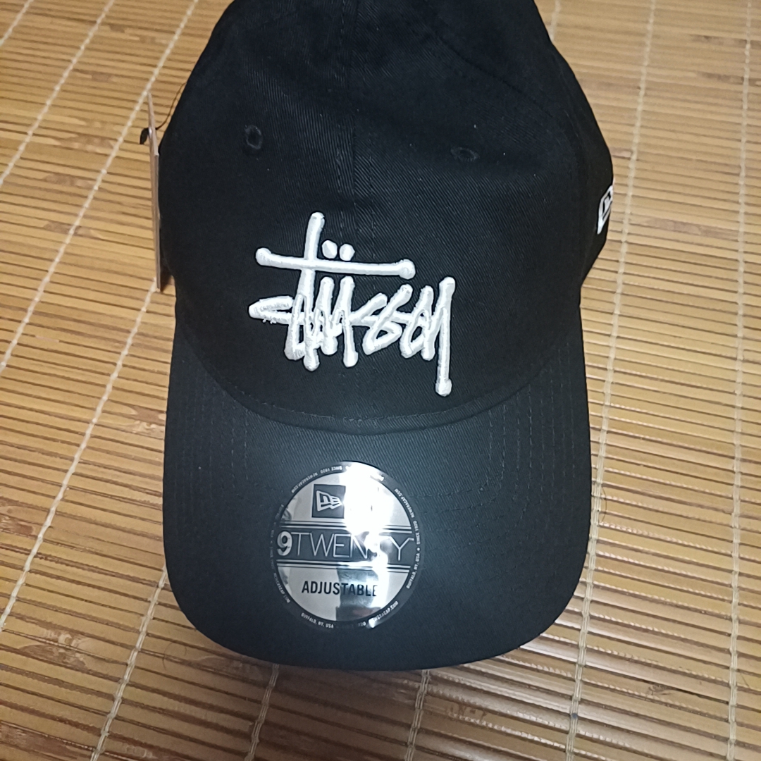 Stussy Basic New Era 9Twenty Basic Strapback Black 착용 스타일