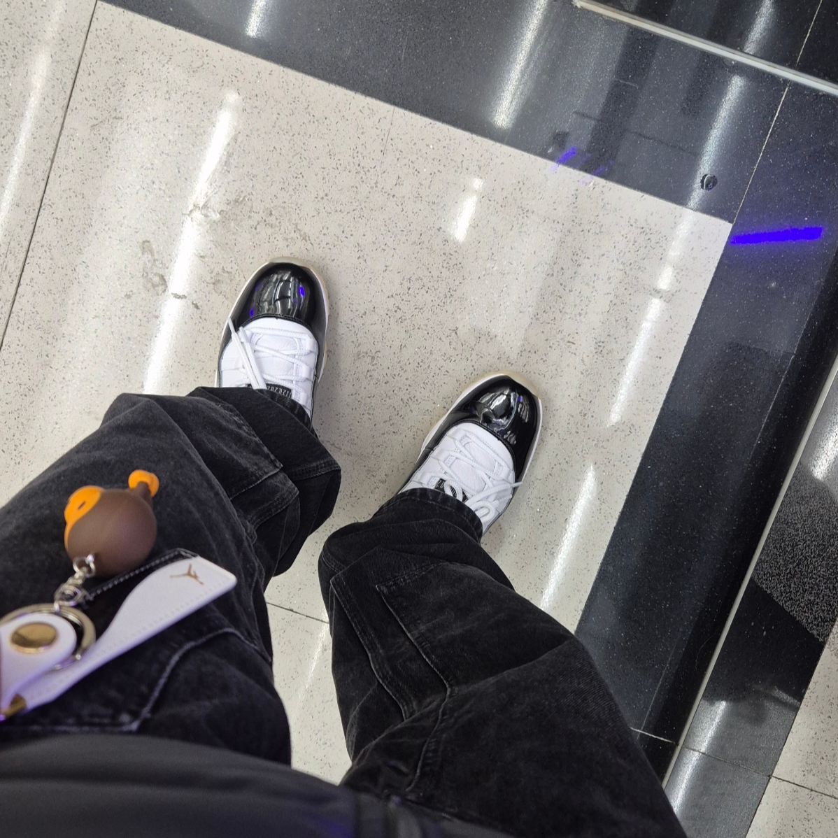 Jordan 11 Retro Gratitude 착용 스타일