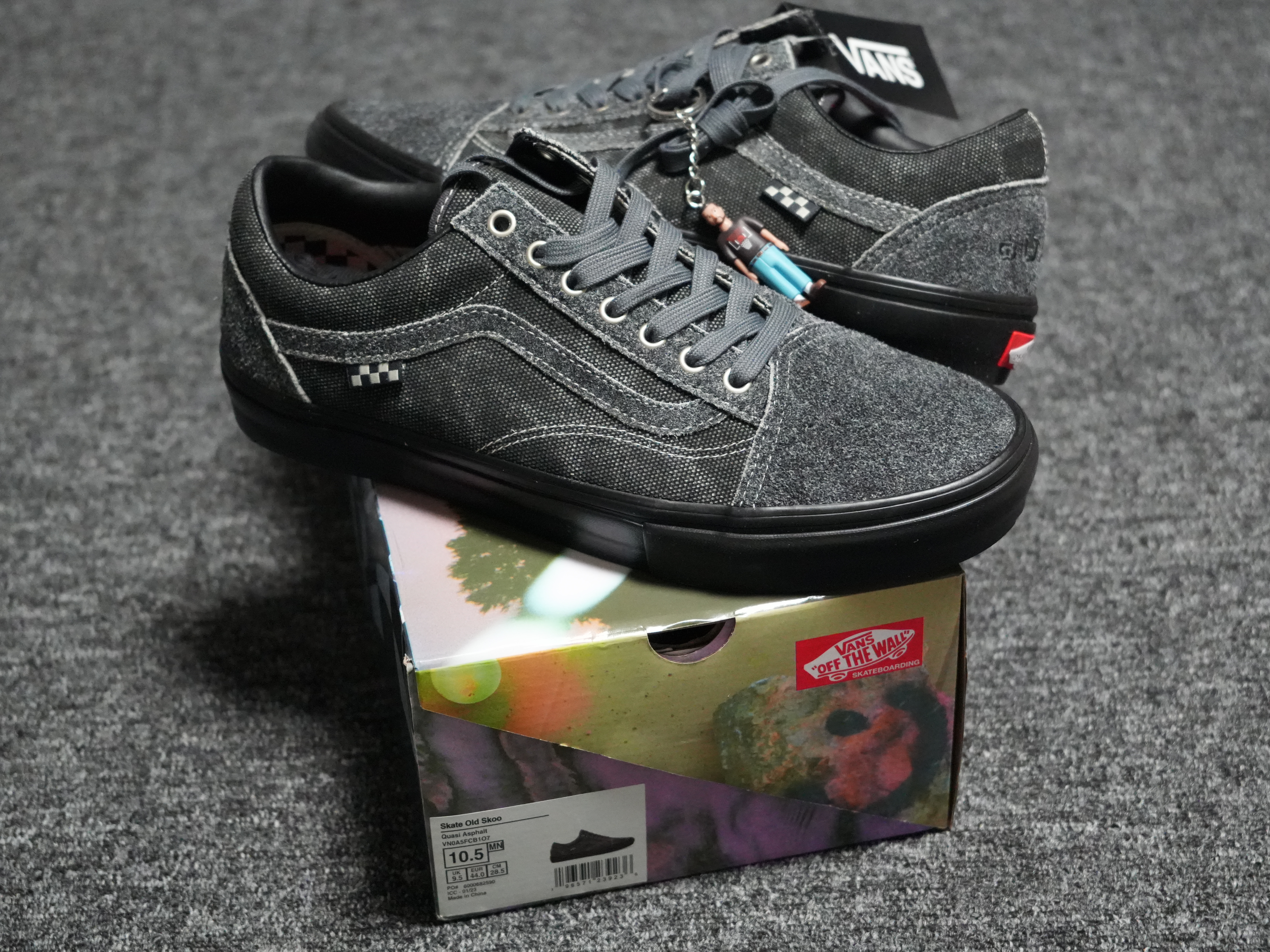 Vans x Quasi Skate Old Skool Asphalt 착용 스타일