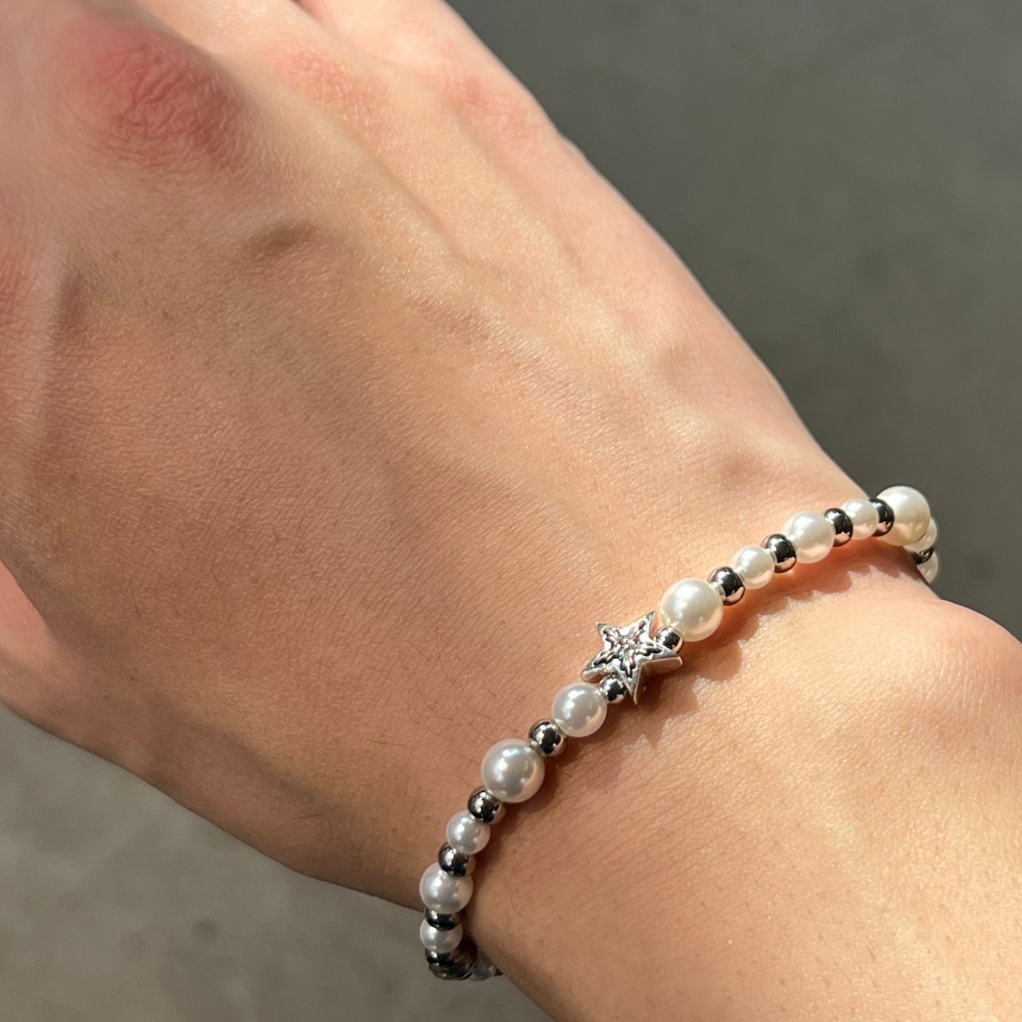 ブレスレット SCUDO White Pearl Sea Star Beads 스쿠도(SCUDO) White Pearl Sea Star Beads - 후기 | 무신사