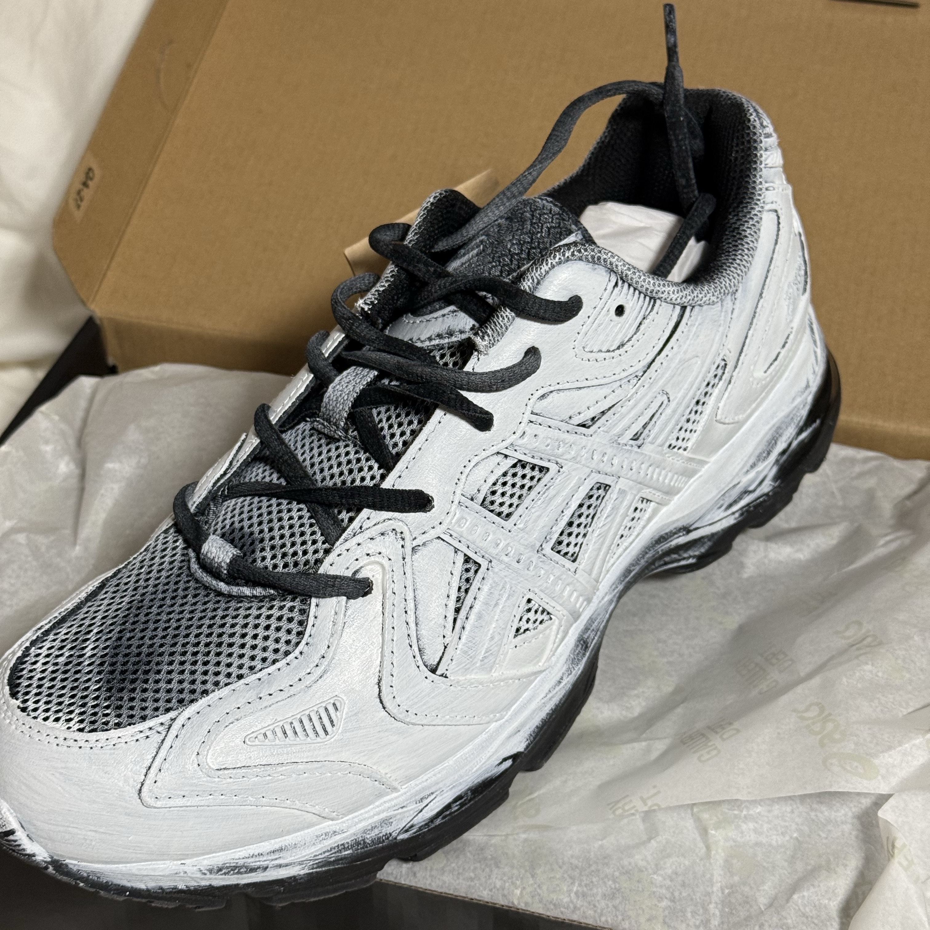 Asics x Gallery Dept. Gel-K1011 Khaki Clay Canyon, Asics x Gallery Dept. Gel-K1011 Black 착용 스타일 - 2