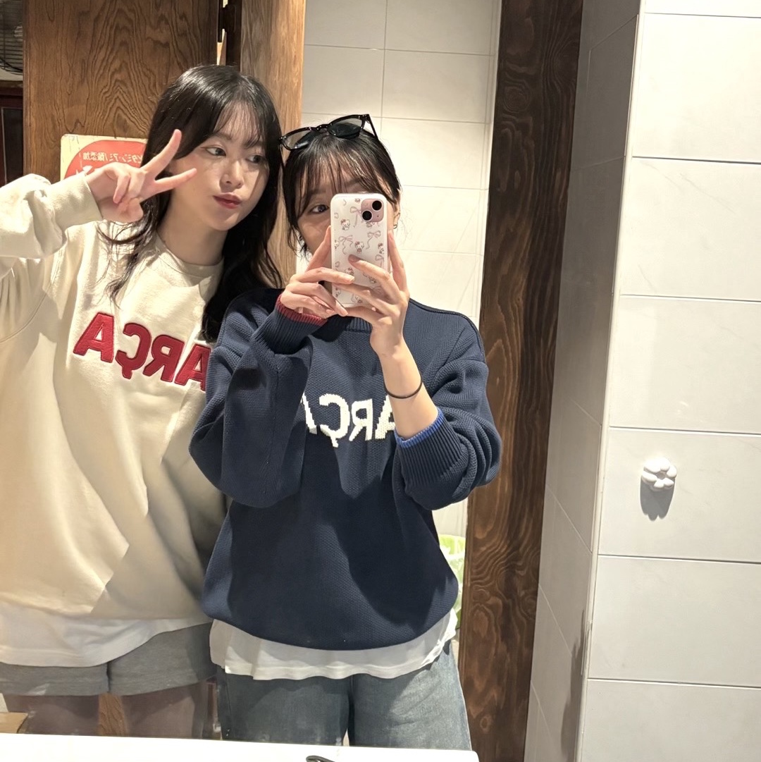 FC Barcelona Classic Line Sweater Navy, FC Barcelona Classic Line Sweatshirt Beige 착용 스타일