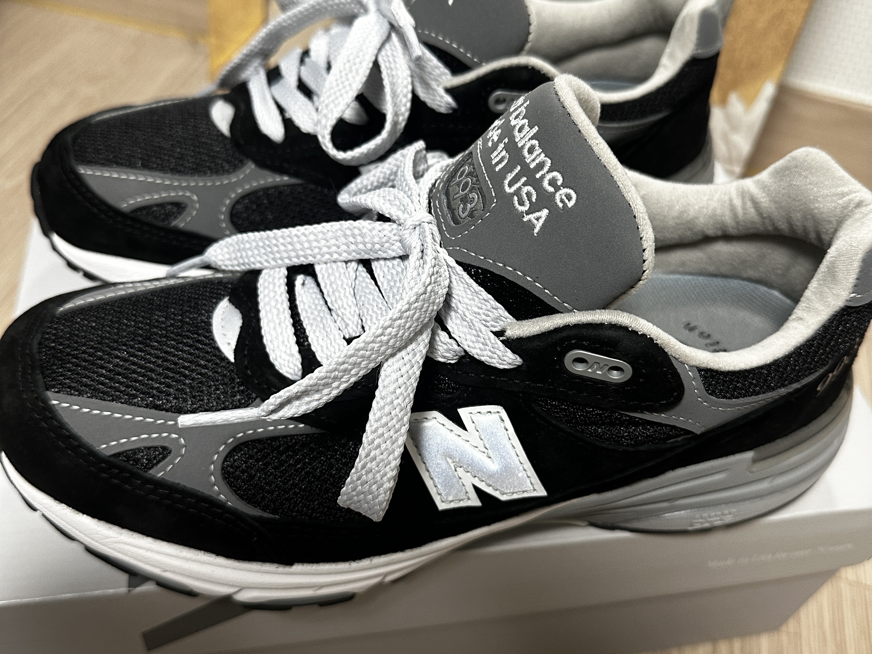 New Balance 993 Made in USA Black - D Standard 착용 스타일 - 2