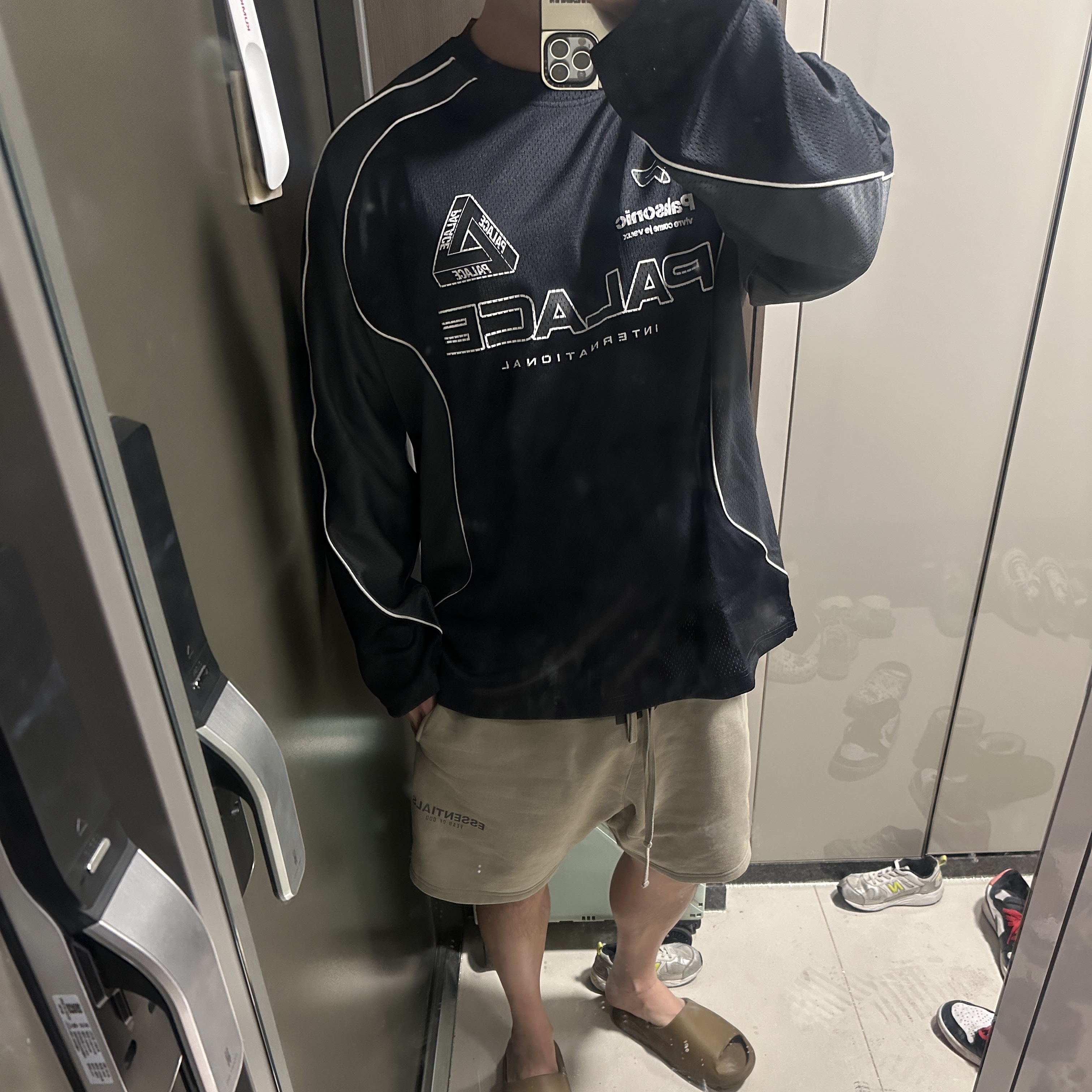 Palace Sport Mit Mesh Top Black - 24FW 착용 스타일