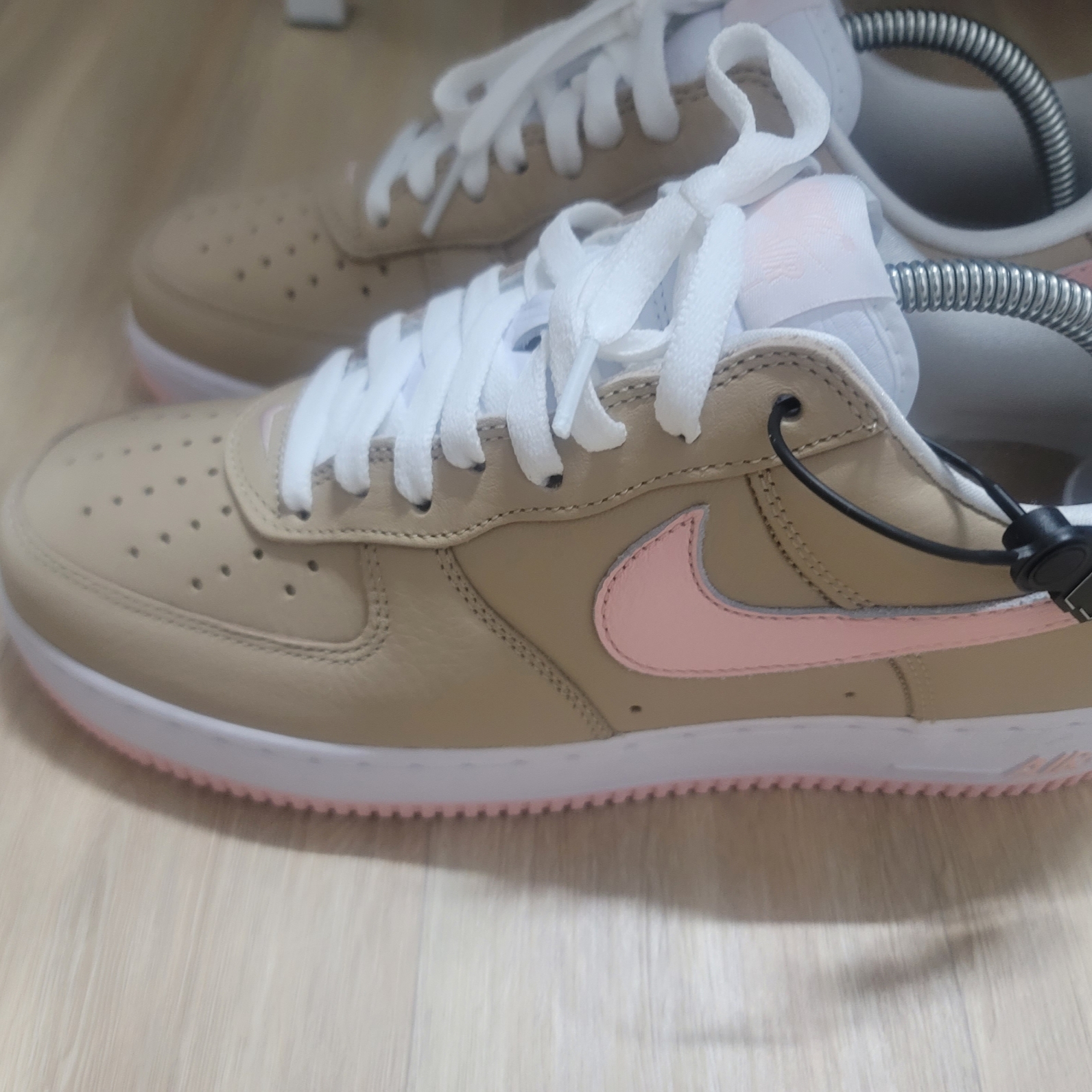 Nike Air Force 1 Low Linen 2024 착용 스타일 - 2