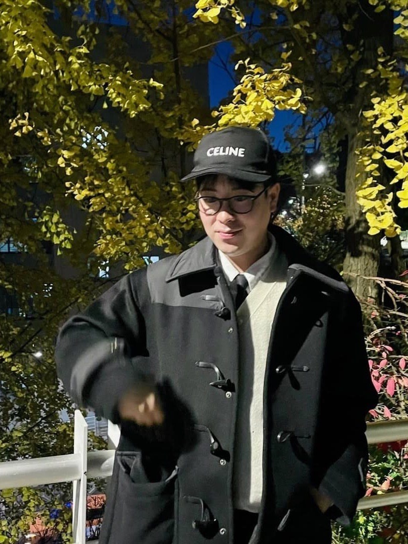 Thom Browne Twill Stitch Center Back Stripe Hooded Duffle Jacket Navy, Jacquemus Le Manteau Doudoune Duffle Coat Khaki 착용 스타일 - 2