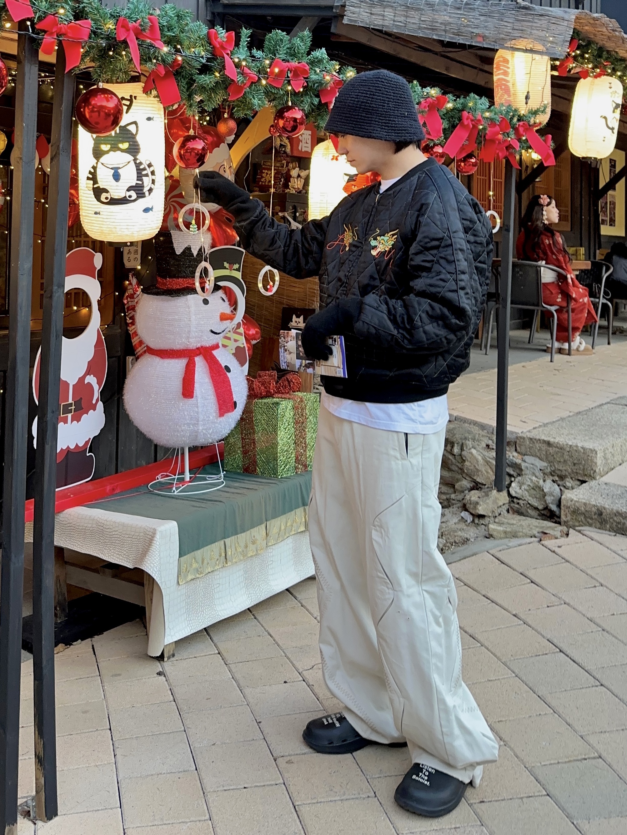 Human Made Reversible Yokosuka Jacket Black, Oofos x Takahiromiyashita The Soloist The Day The Whole World Went Away Clog Black 착용 스타일 - 3