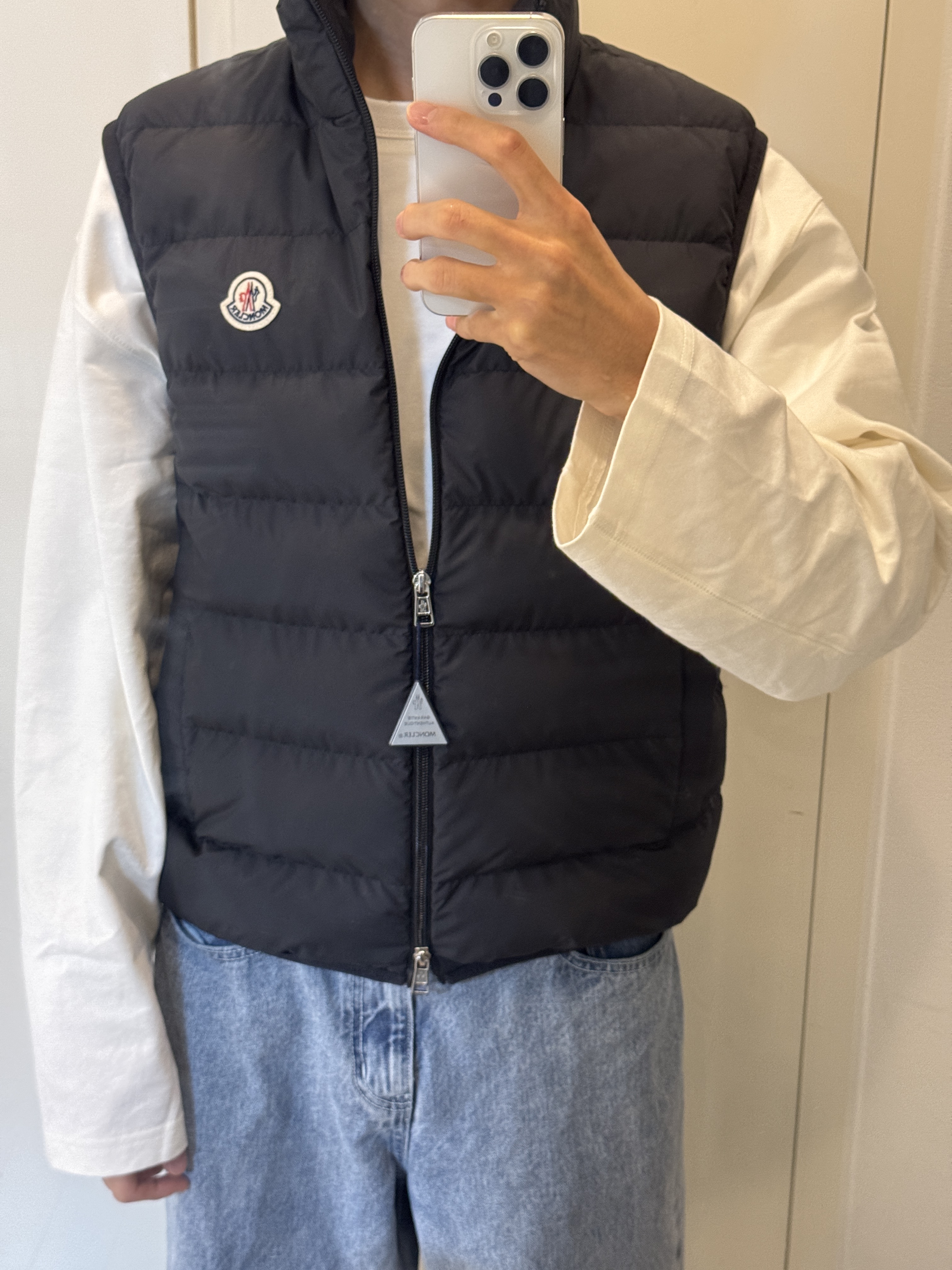 Moncler Contrin Down Vest Black - 24FW 착용 스타일