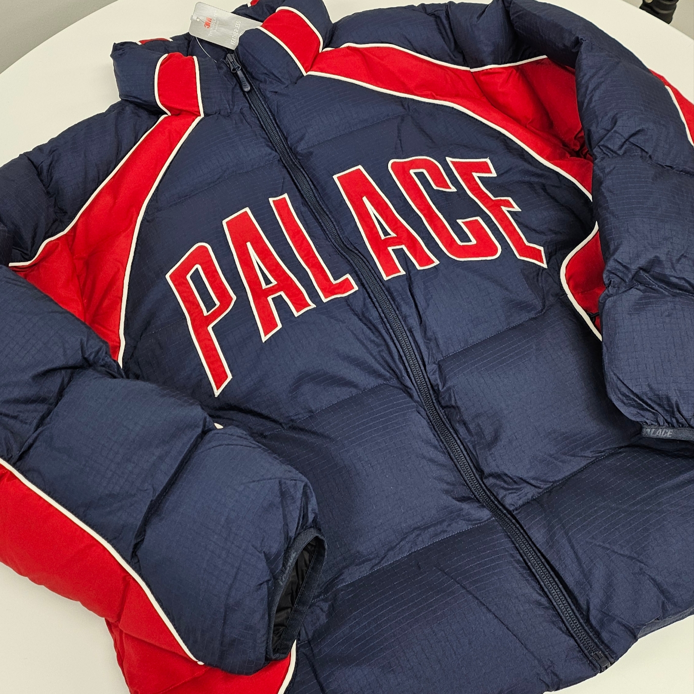 Palace Sport Mit Puffa Navy Tomato Red - 24FW 착용 스타일 - 1