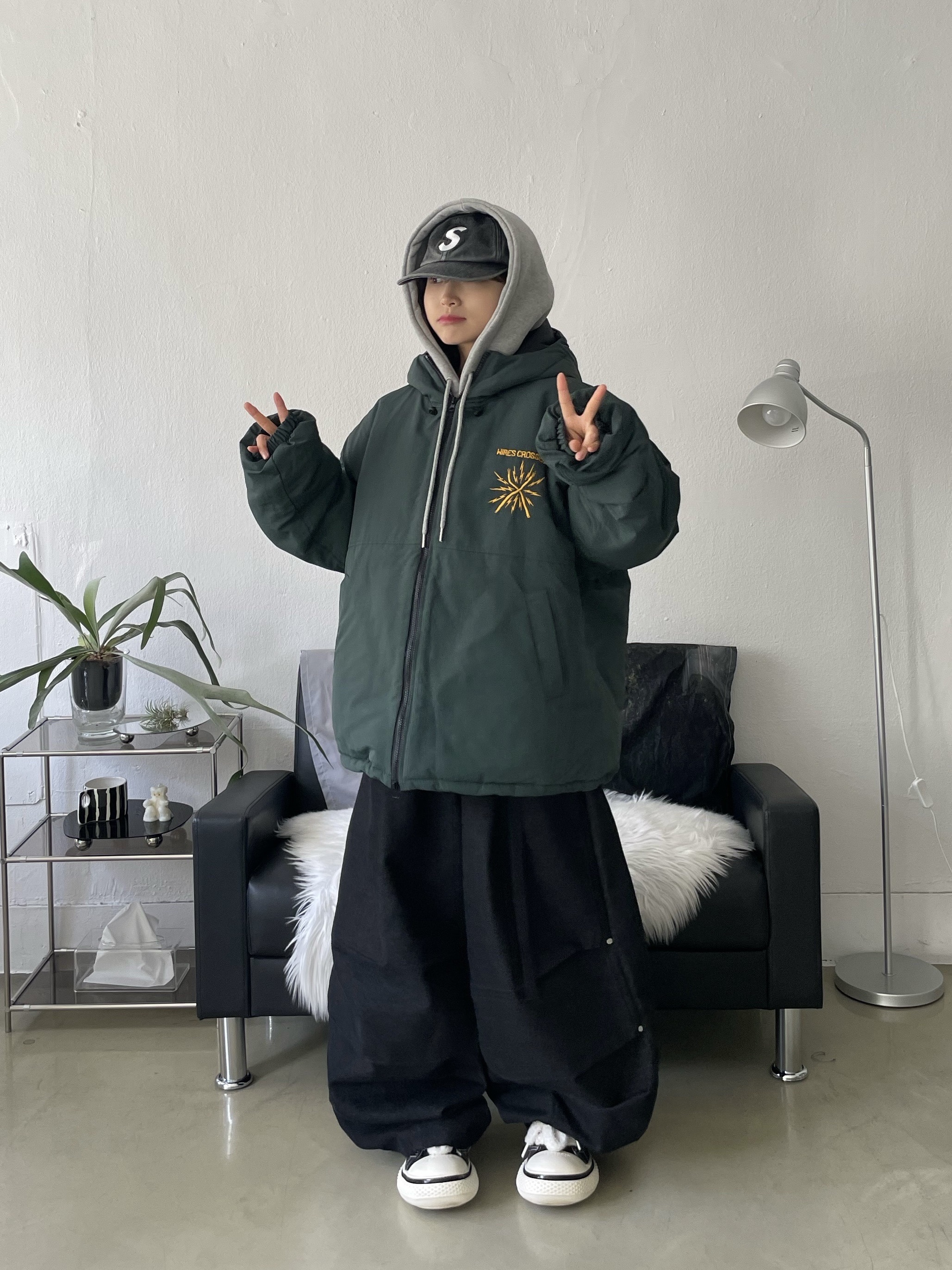 Supreme Pigment Canvas S Logo 6-Panel Black - 23SS, Carhartt Canvas Cap Carhartt Brown 착용 스타일 - 3