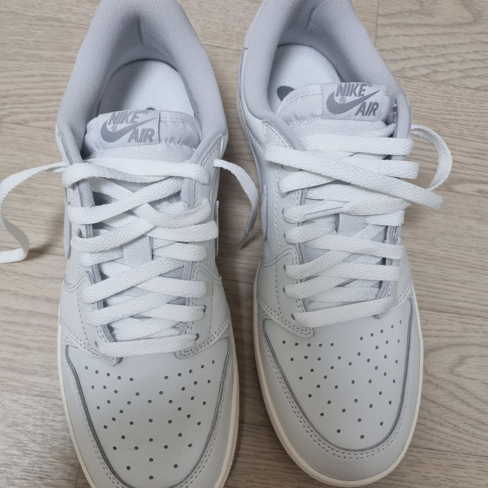 Jordan 1 Low 85 Neutral Grey 착용 스타일 - 2
