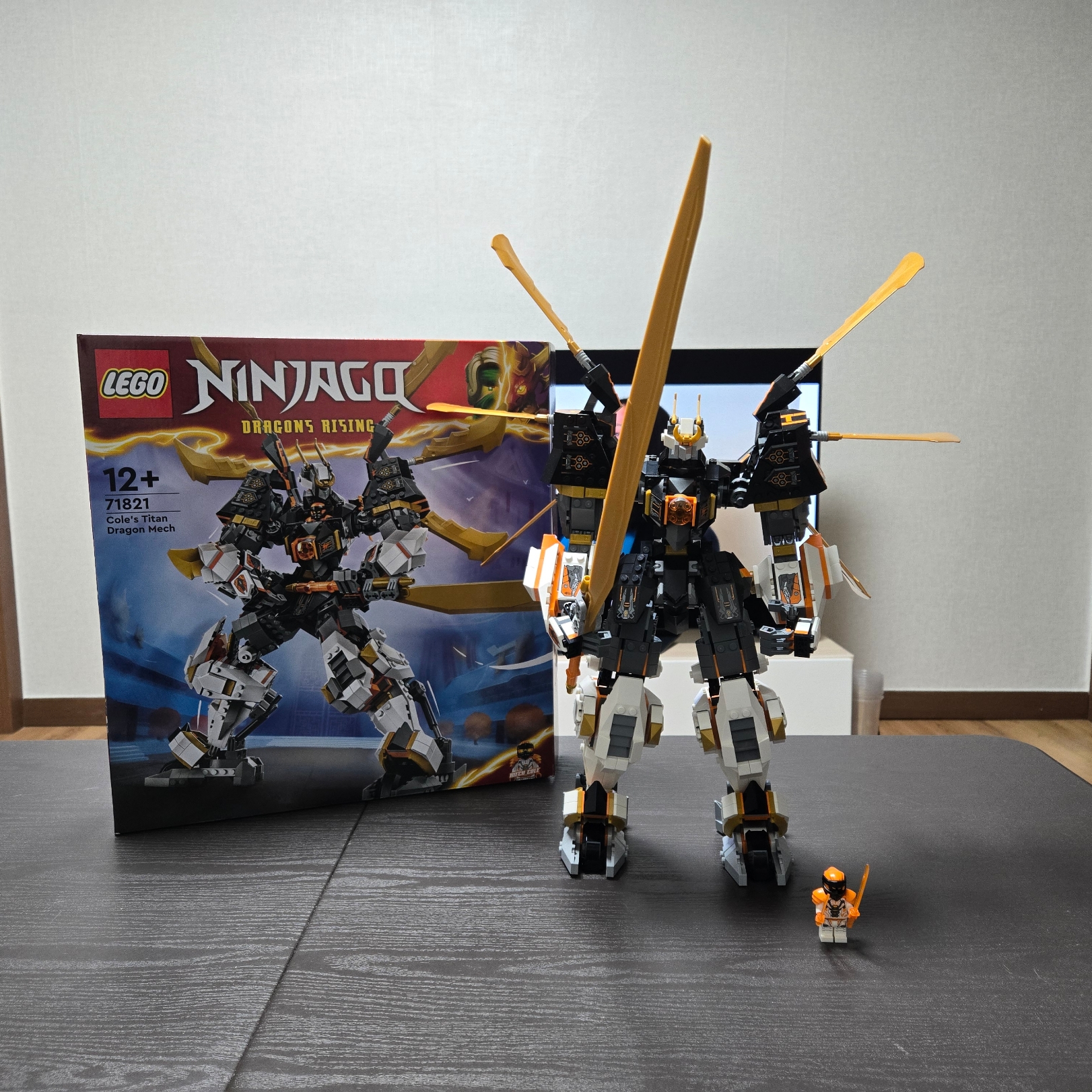 Lego Ninjago Cole's Titan Dragon Mech 착용 스타일 - 1