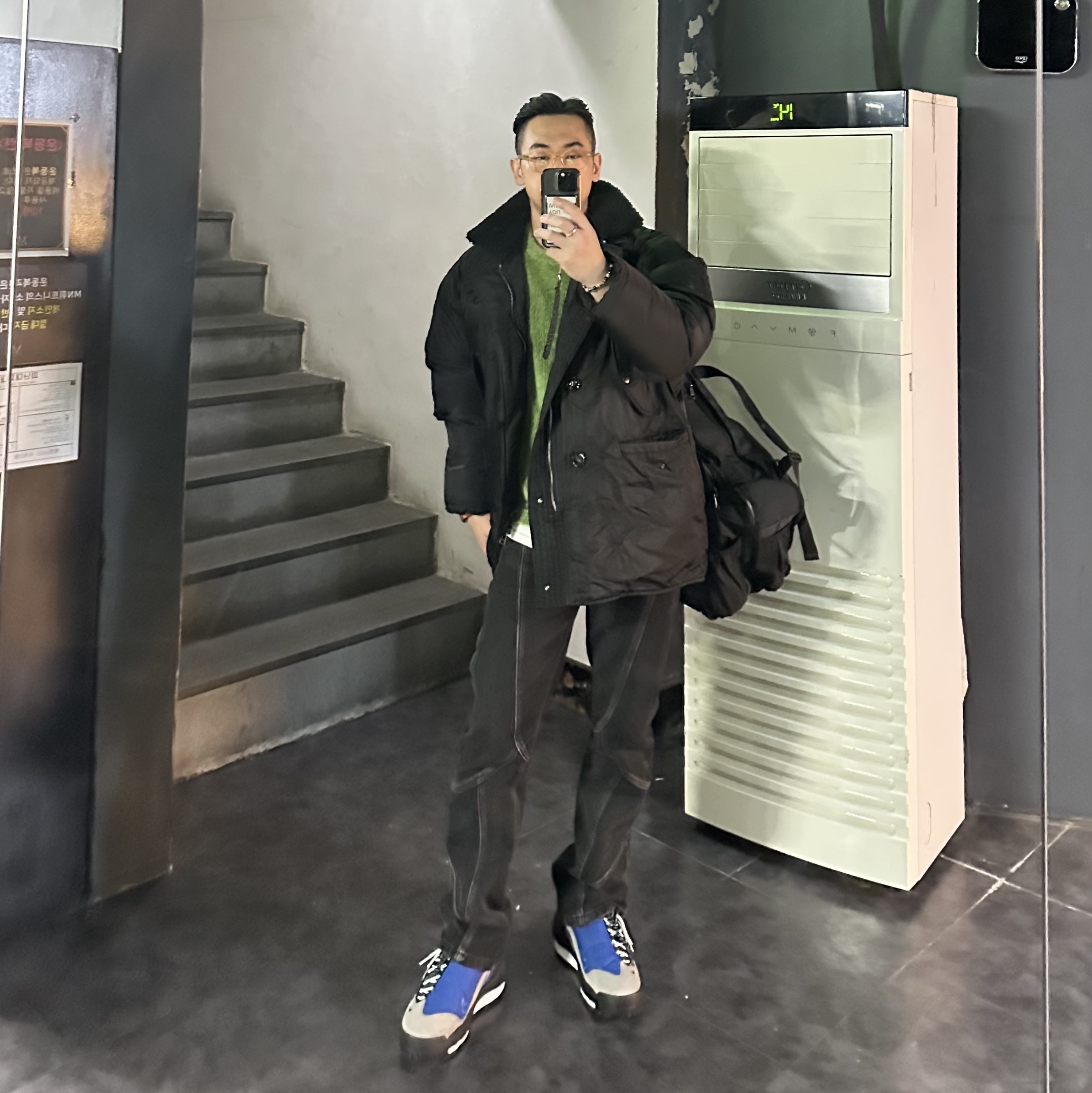 Nike x Sacai Magmascape SP Varsity Royal 착용 스타일