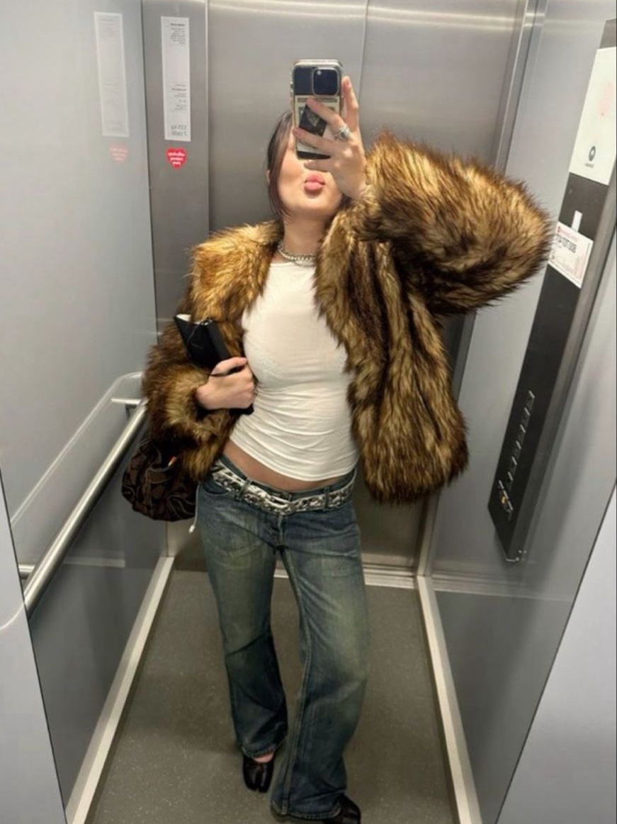 Haveless Mila Faux Fur Jacket Camel, Supreme x MM6 Maison Margiela Patchwork Faux Fur Coat Brown - 24SS 착용 스타일 - 5