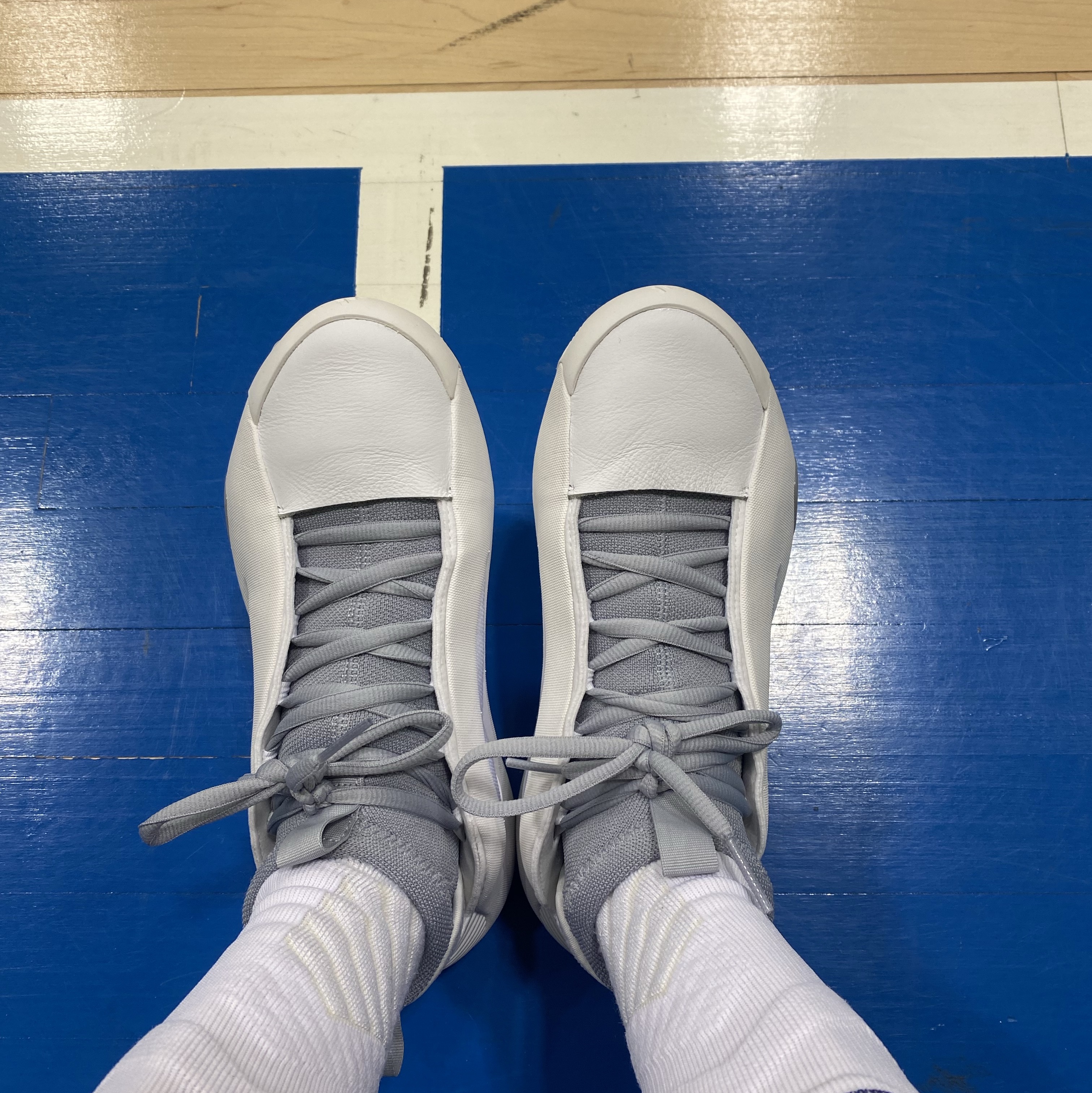 Adidas Harden Vol. 8 Cloud White Halo Silver 착용 스타일 - 3