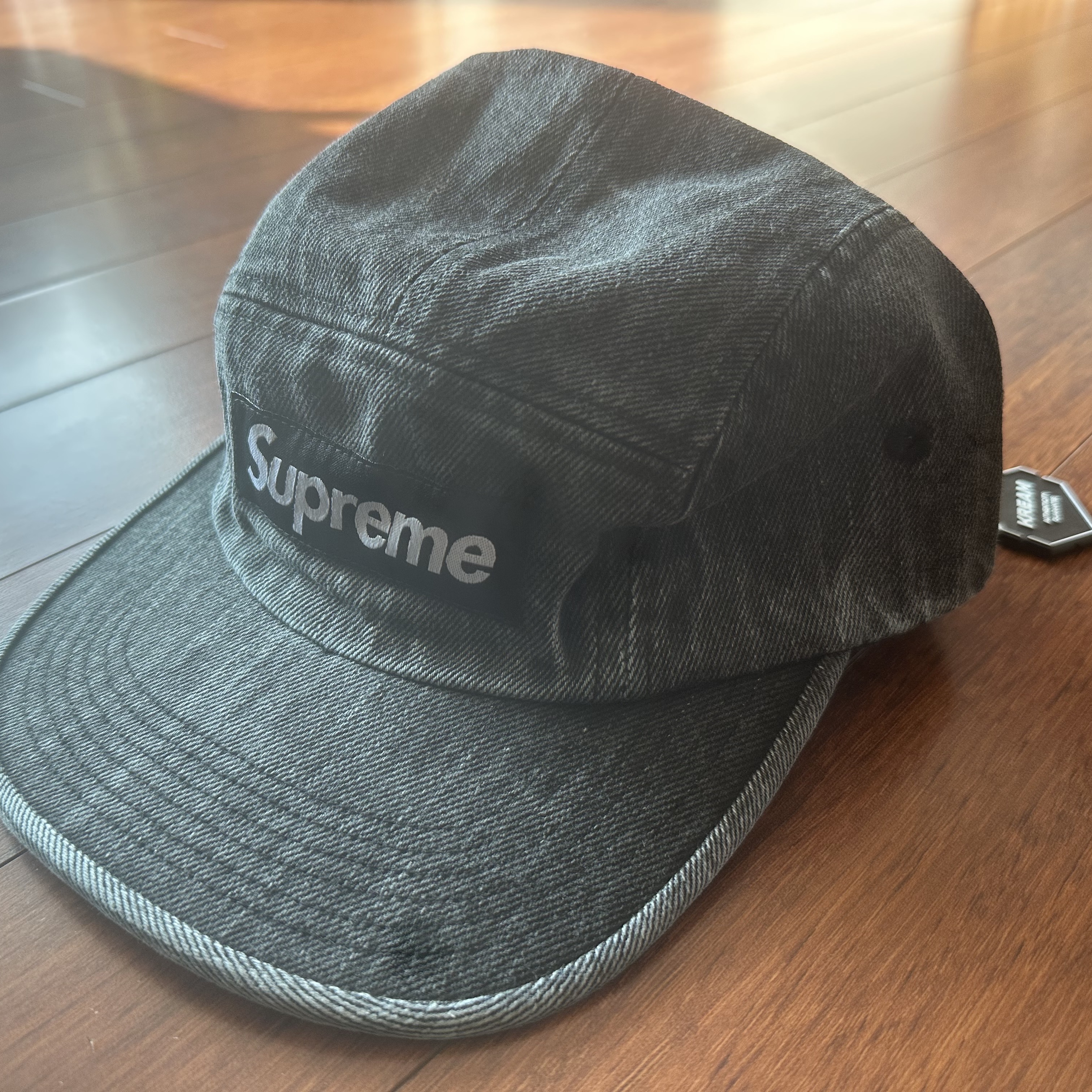 Supreme Coated Denim Camp Cap Black - 24SS 착용 스타일