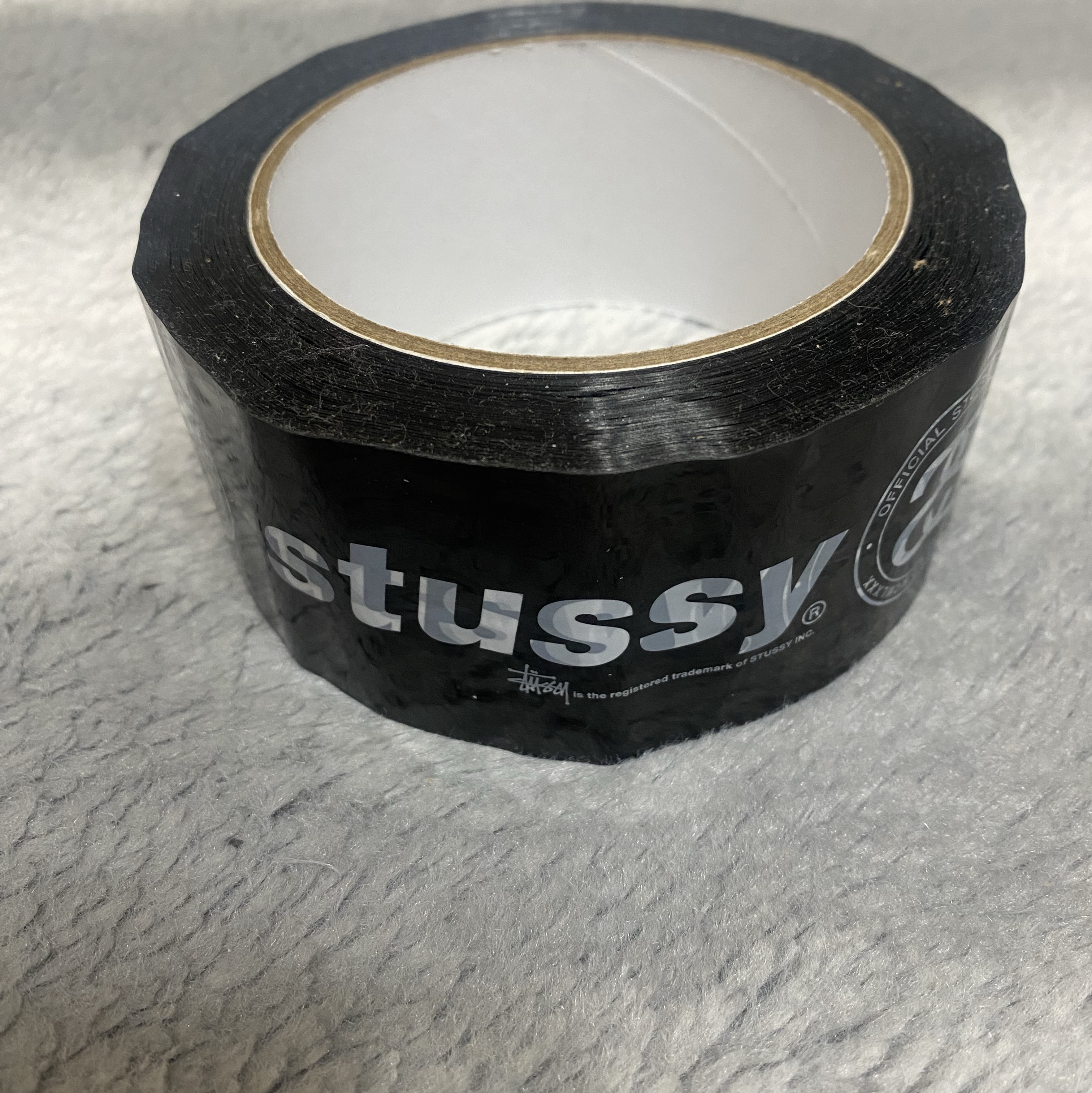 Stussy Italic Link Packing Tape Black 착용 스타일