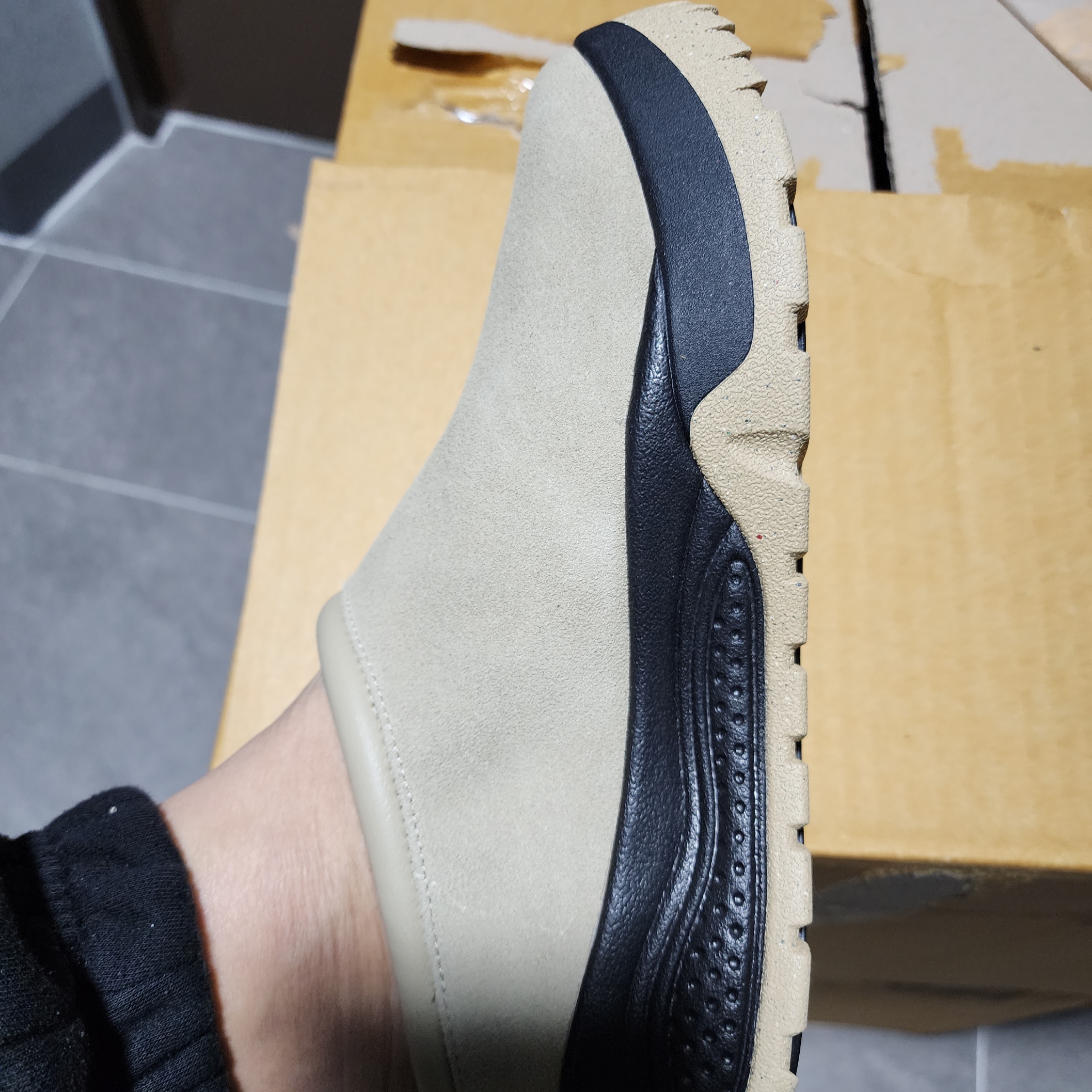 Nike ACG Rufus Limestone and Black 착용 스타일 - 3
