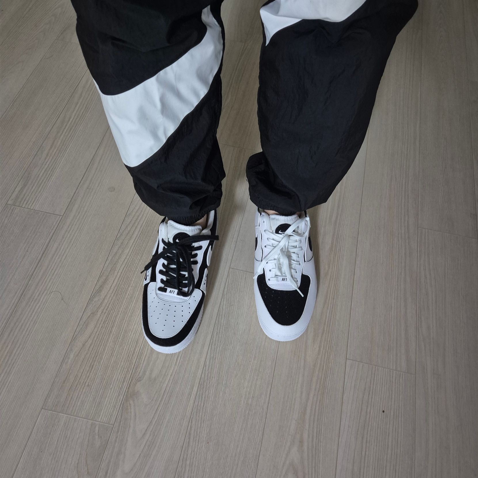 Nike Air Force 1/1 Cosmic Clay 착용 스타일
