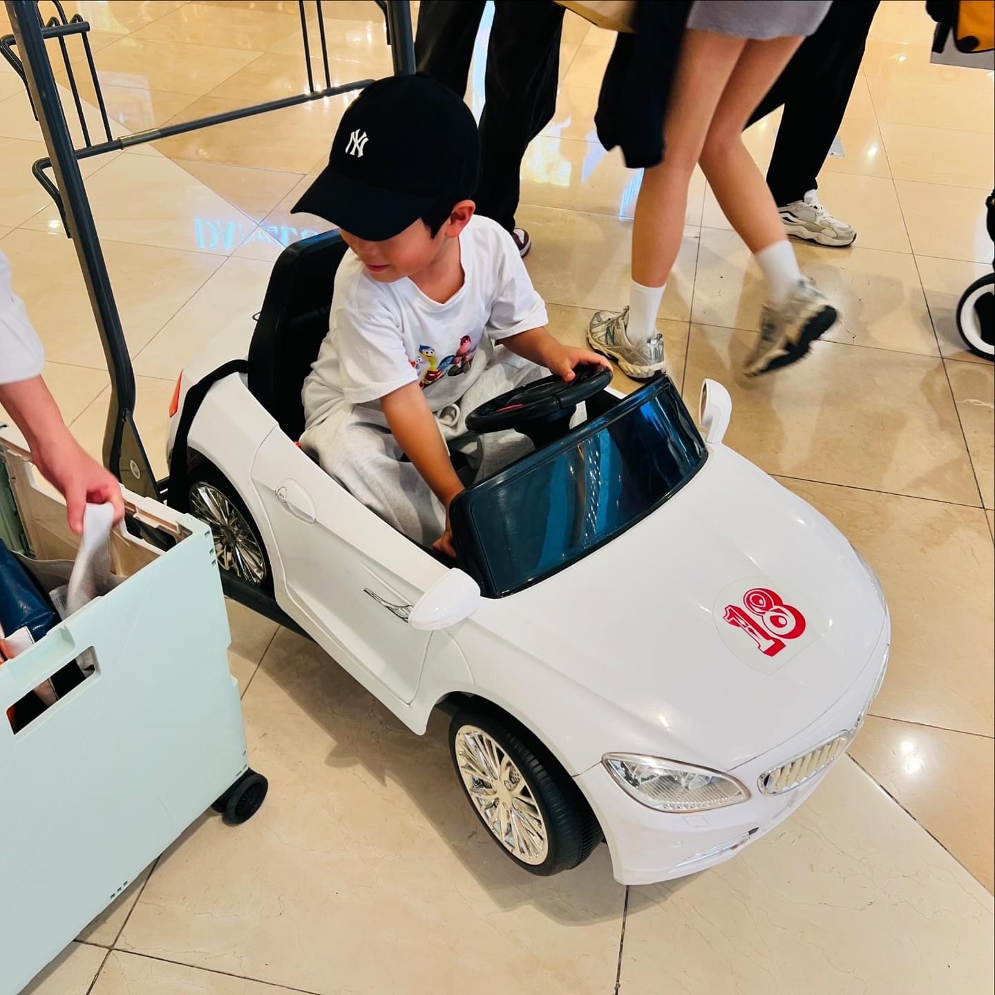 (TD) Jordan 4 Retro White and Black 착용 스타일 - 4