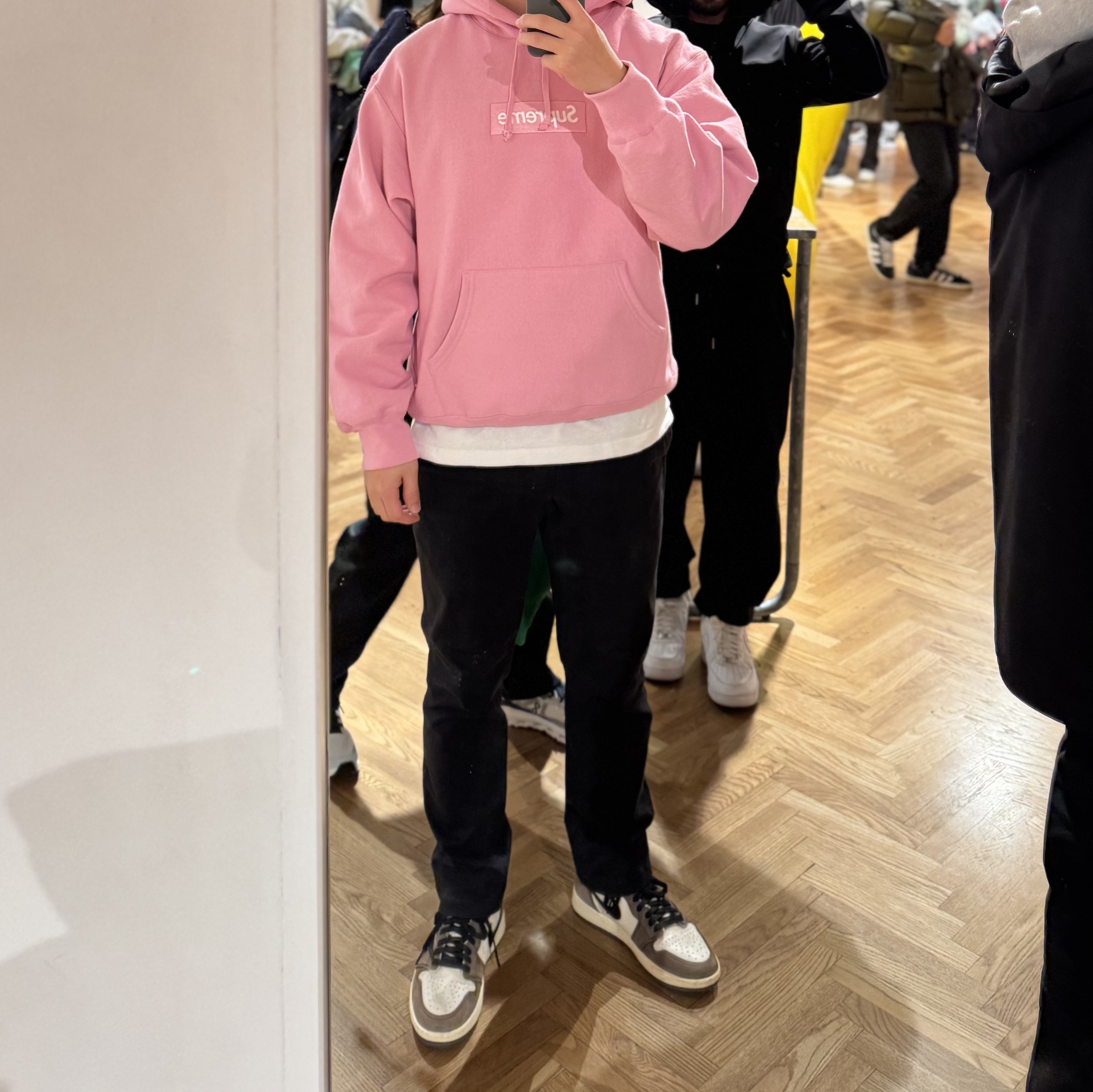 Supreme Box Logo Hooded Sweatshirt Dusty Pink - 24FW 착용 스타일 - 2