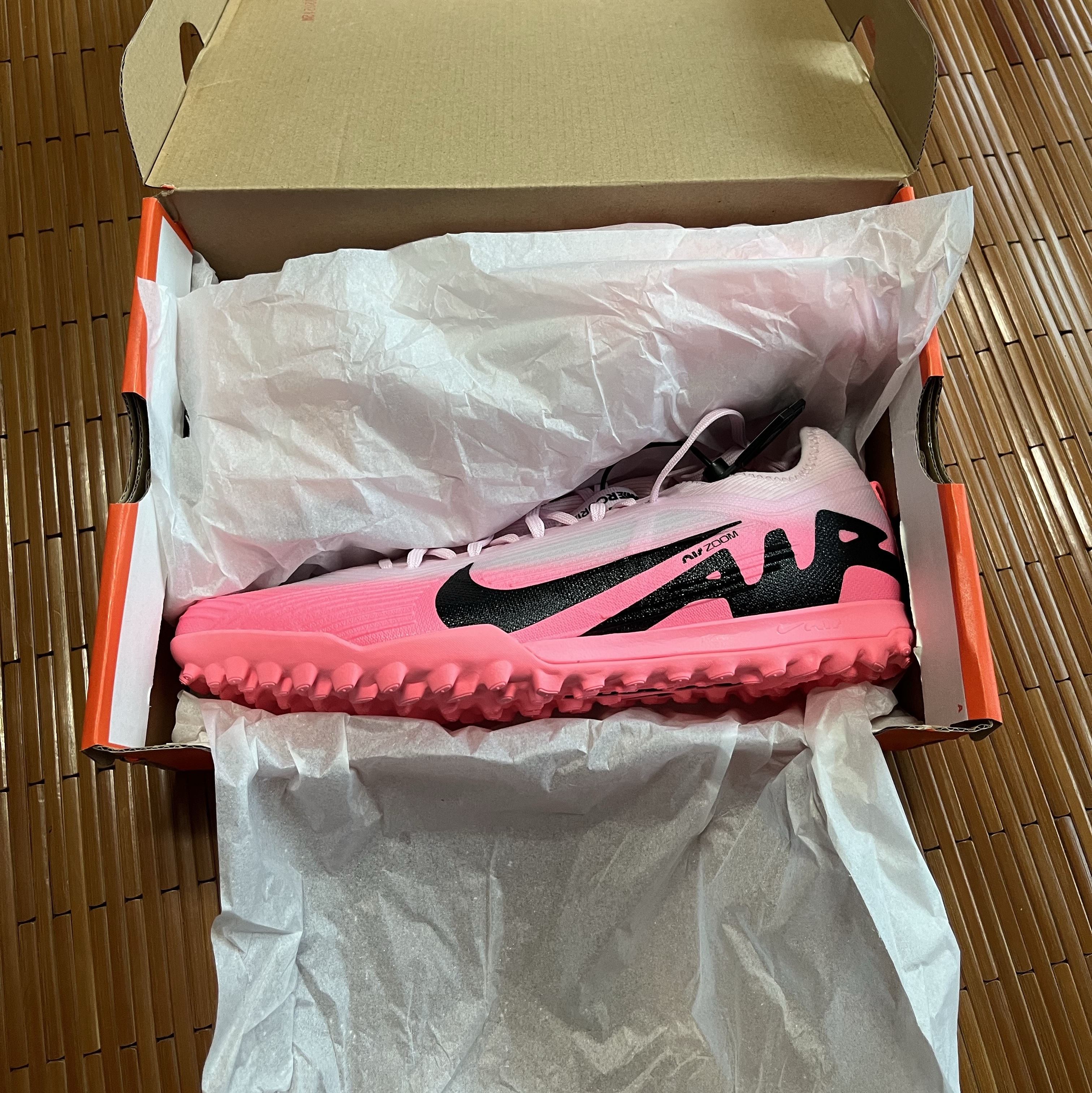 Nike Zoom Mercurial Vapor 15 Pro TF Pink Foam Black 착용 스타일 - 3