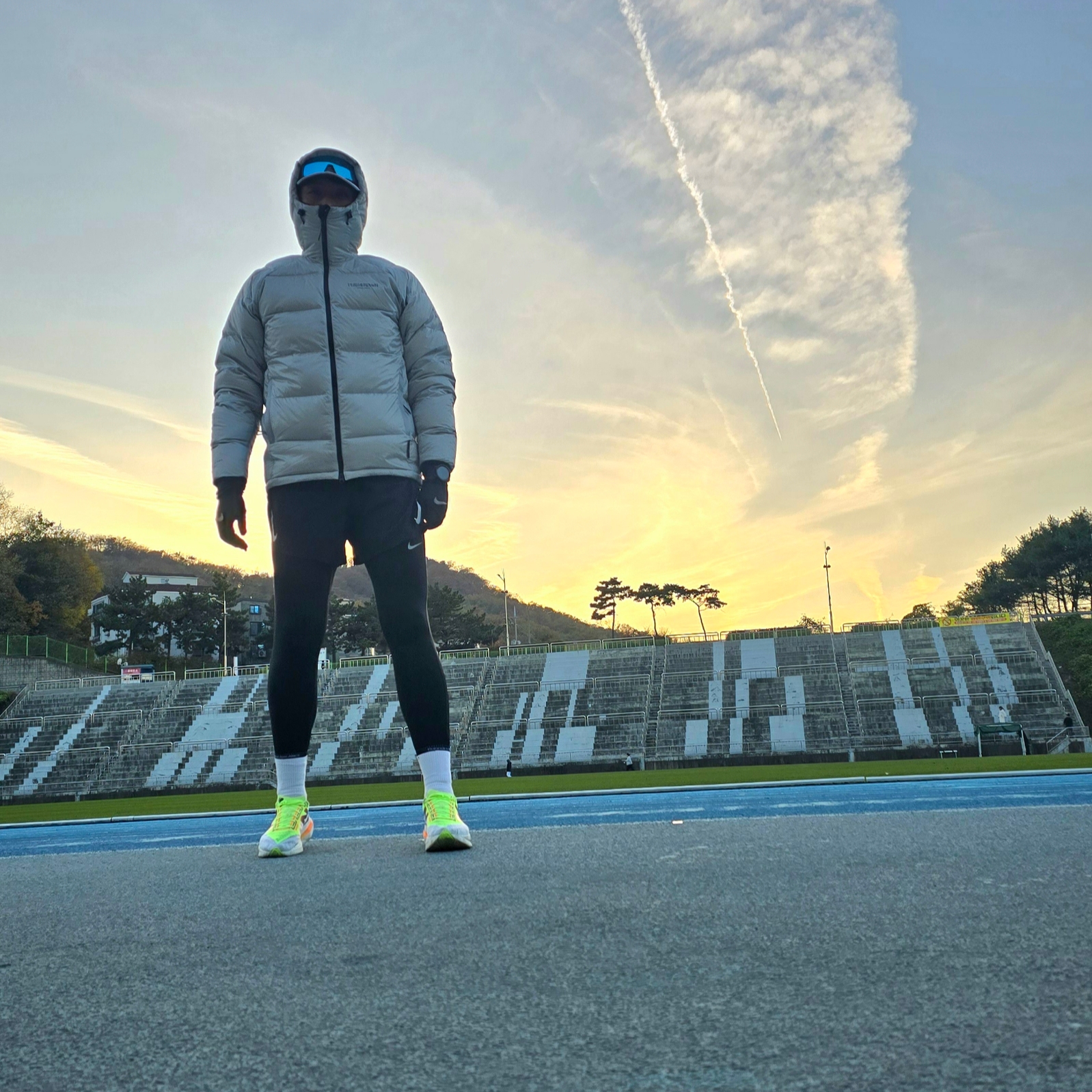 New Balance Fuelcell Supercomp Elite v4 White Bleached Lime Glow - D Standard 착용 스타일 - 3