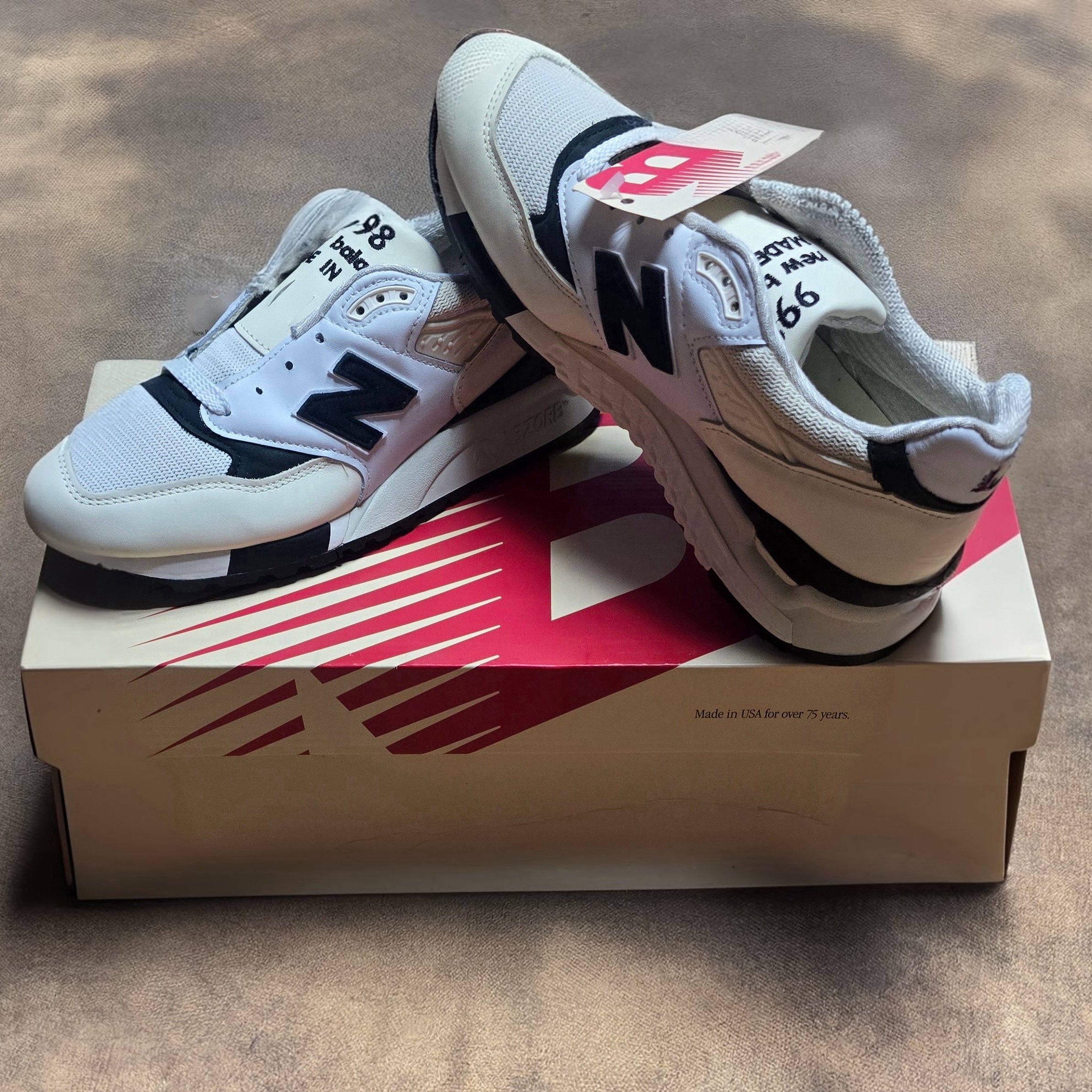 New Balance 998 Made in USA White Black 착용 스타일