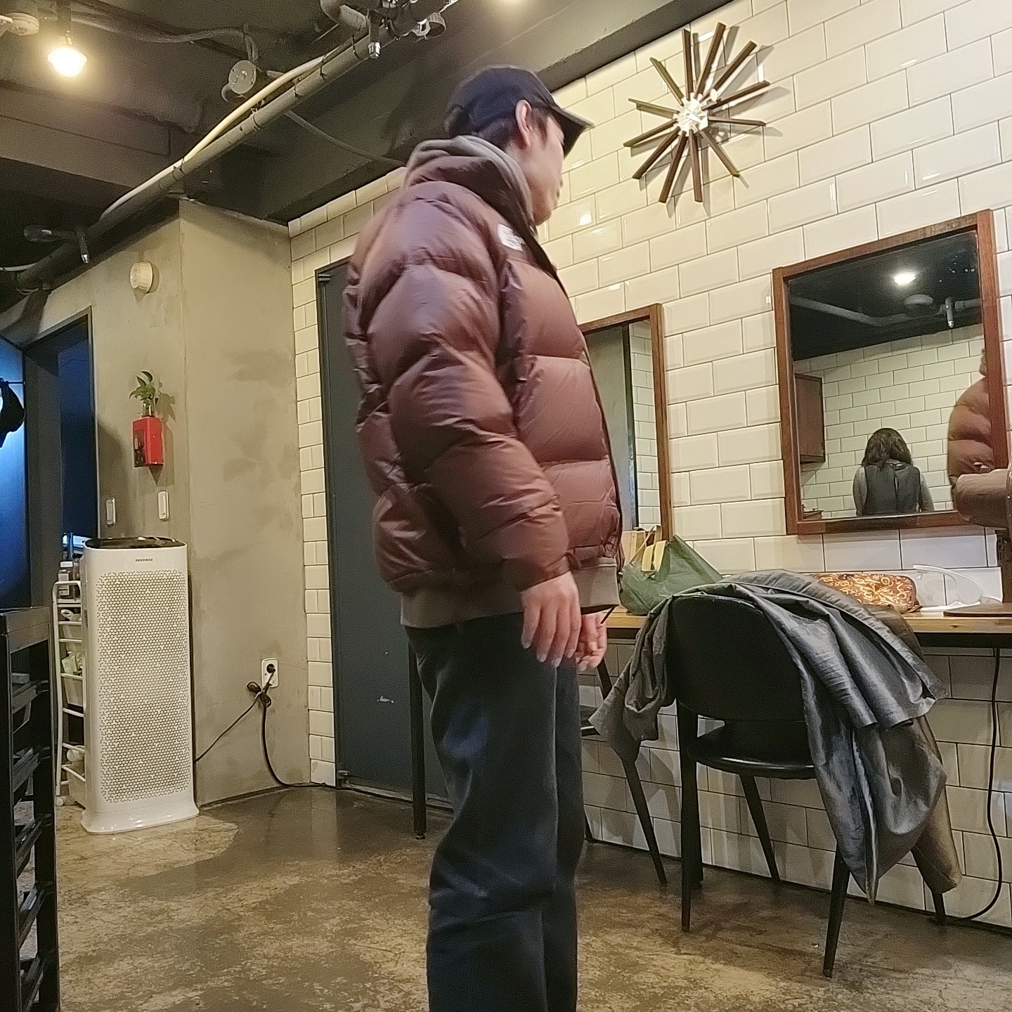 The North Face 1996 Eco Nuptse Jacket Brown 착용 스타일 - 2