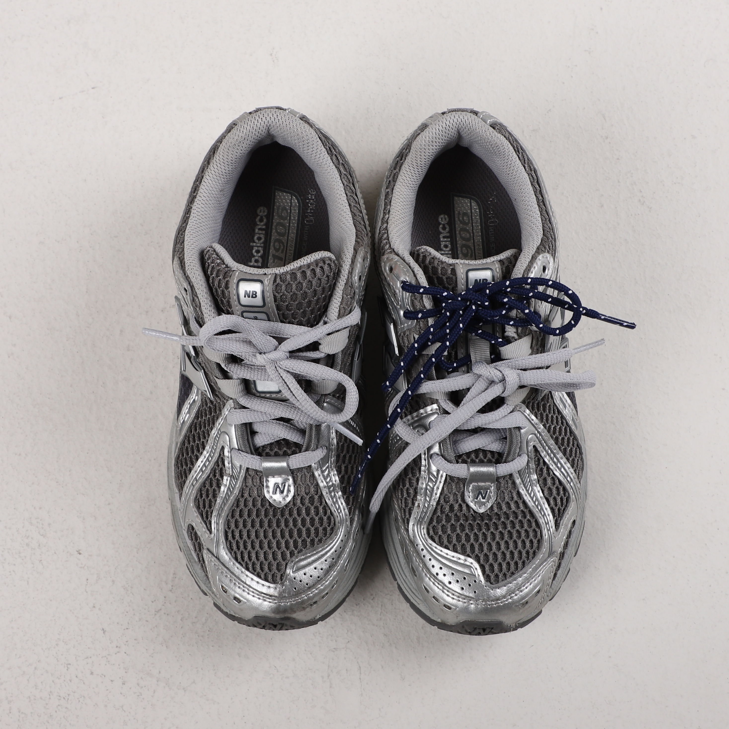 New Balance 1906R Harbor Grey Silver Metalic 착용 스타일 - 1