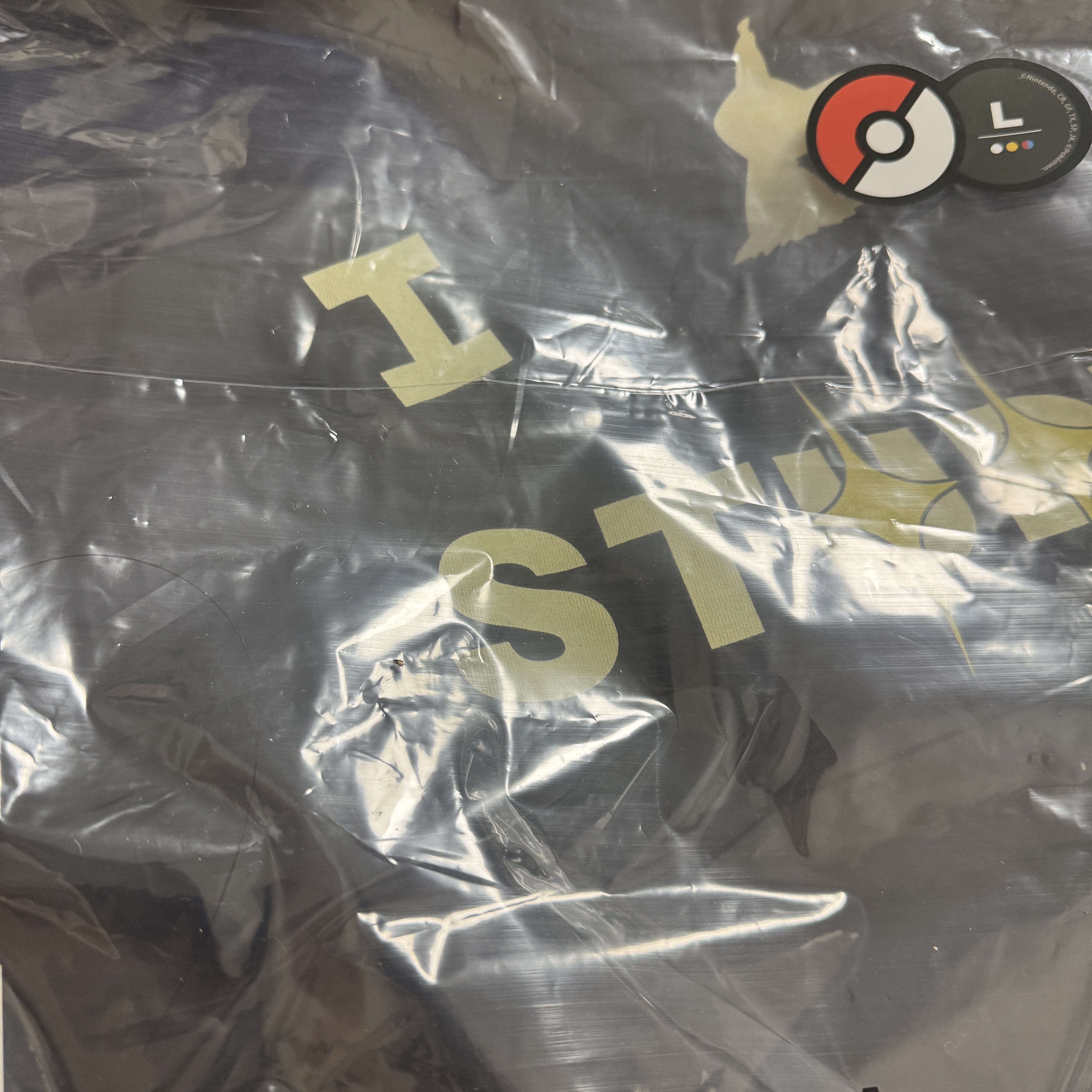 IAB Studio x Pokemon Mimikyu T-Shirt Black Yellow 착용 스타일 - 1