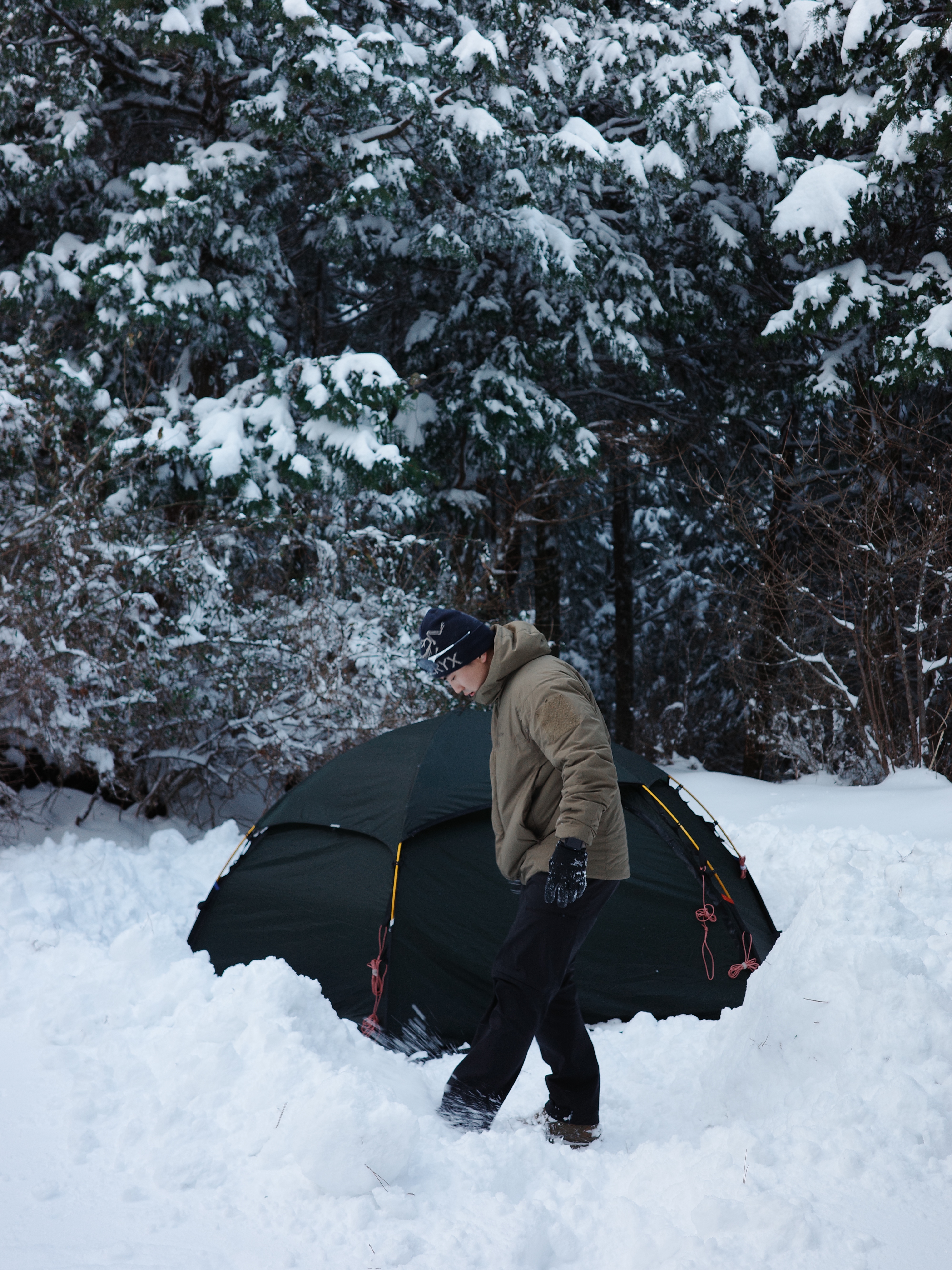 Arc'teryx Bird Word Toque Black Sapphire, The North Face Himalayan Parka Black 착용 스타일 - 6