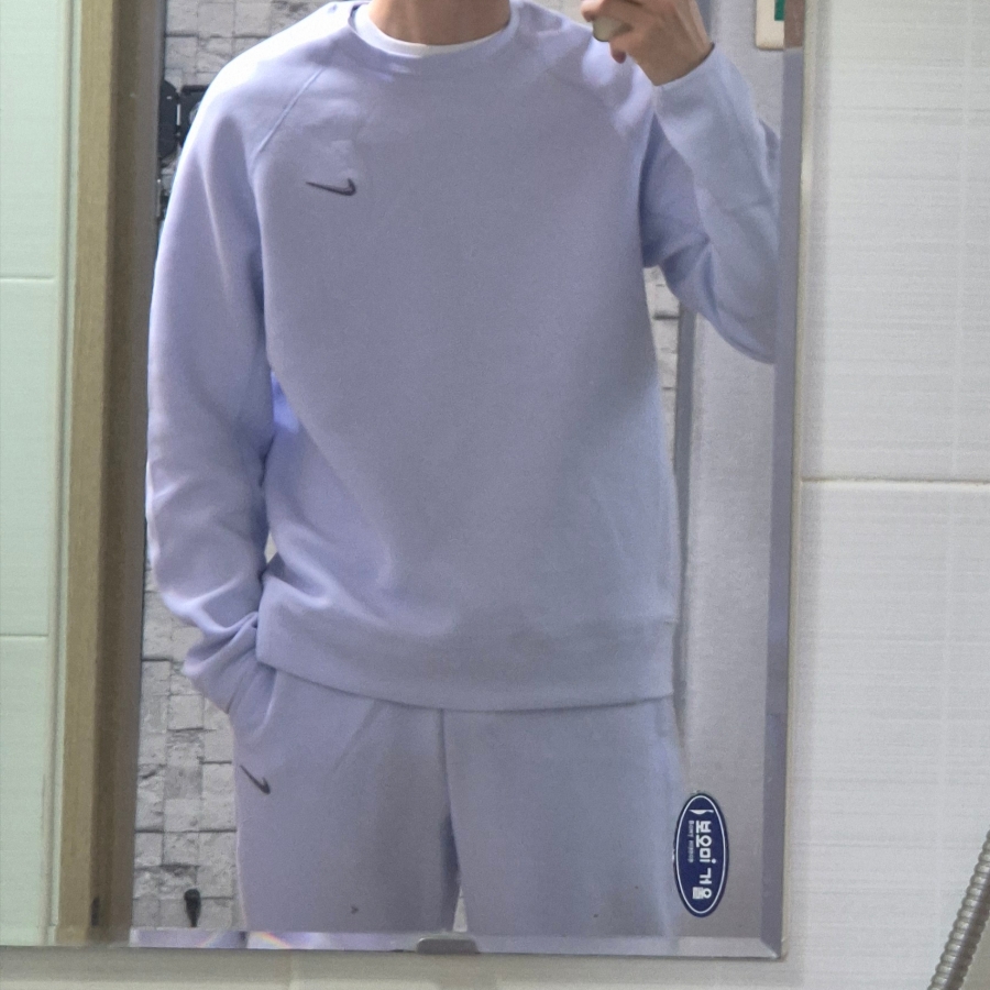 Nike x Drake Nocta Tech Fleece Crew Palest Purple (FD8457-568), Nike x Drake Nocta Tech Fleece Open Hem Pants Palest Purple (FD8460-568) 착용 스타일