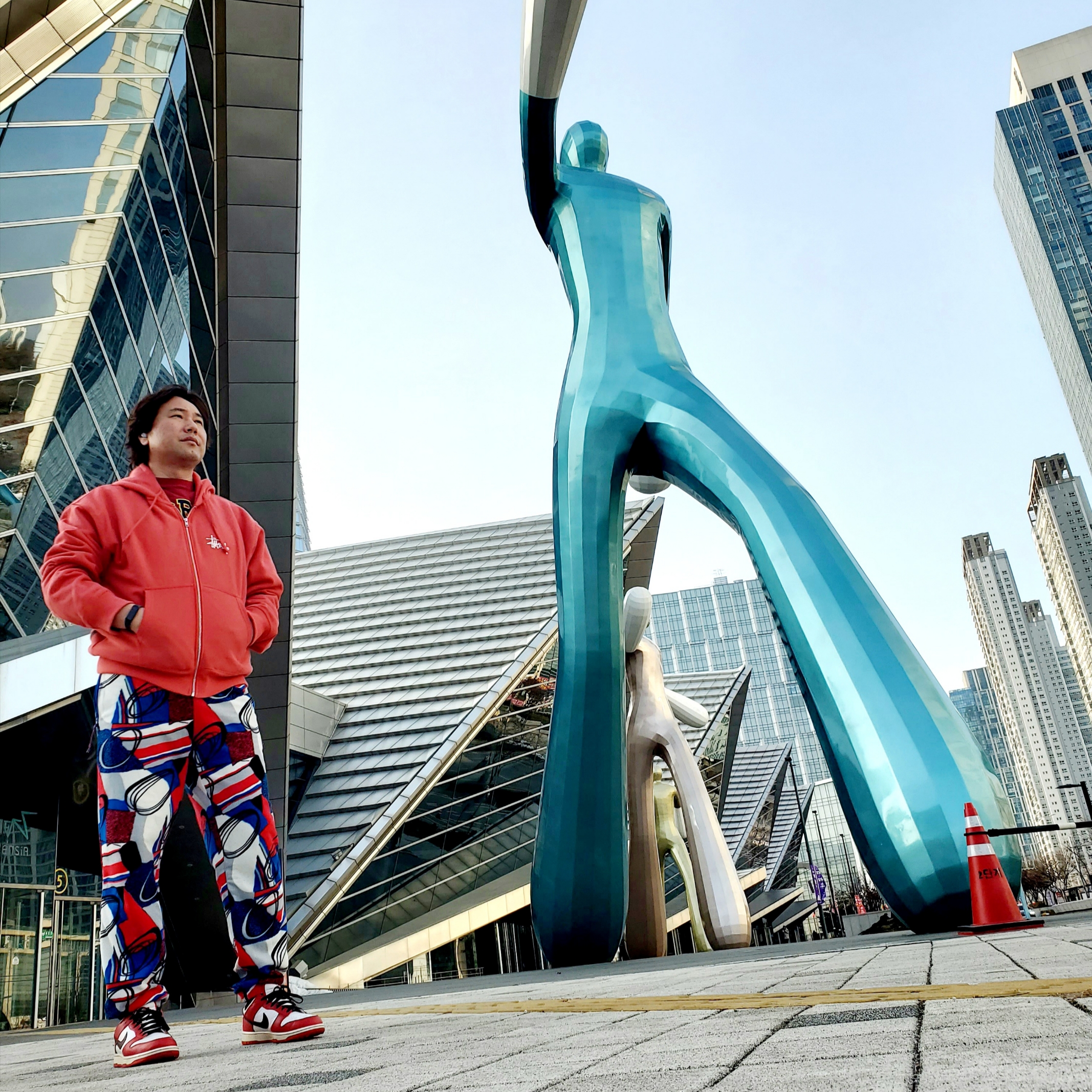 Stussy Ist Venus Zip Hoodie Pepper, Nike Dunk NG Golf White Black Red 착용 스타일