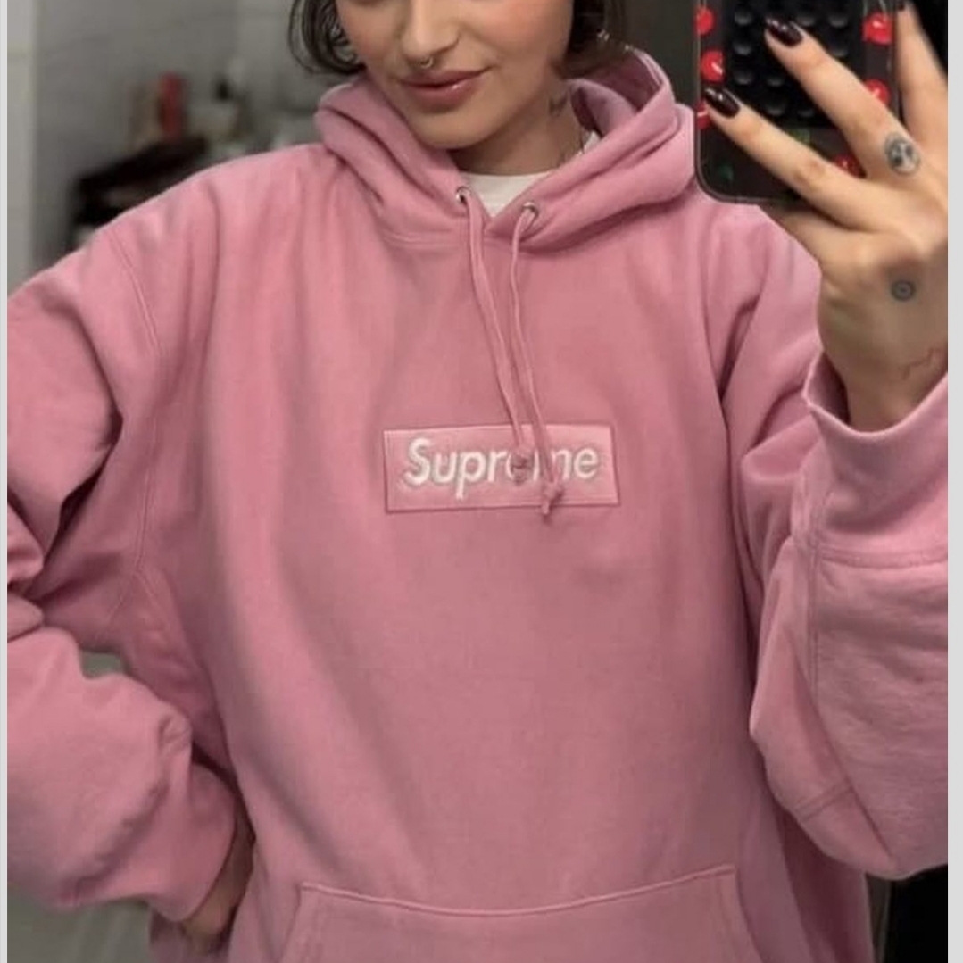 Supreme Box Logo Hooded Sweatshirt Dusty Pink - 24FW 착용 스타일 - 3