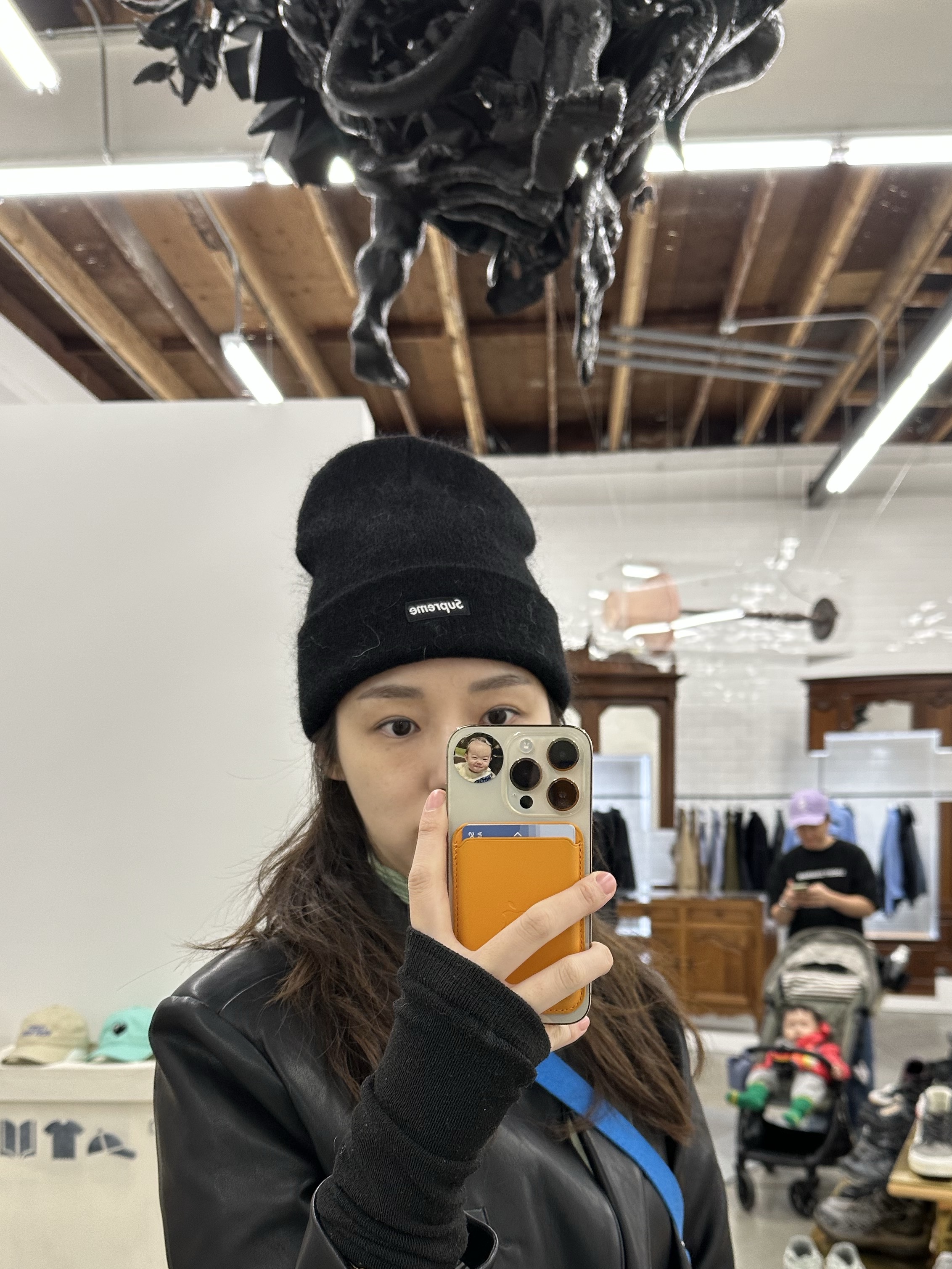 Supreme Mohair Beanie Heather Grey - 24FW 착용 스타일 - 4