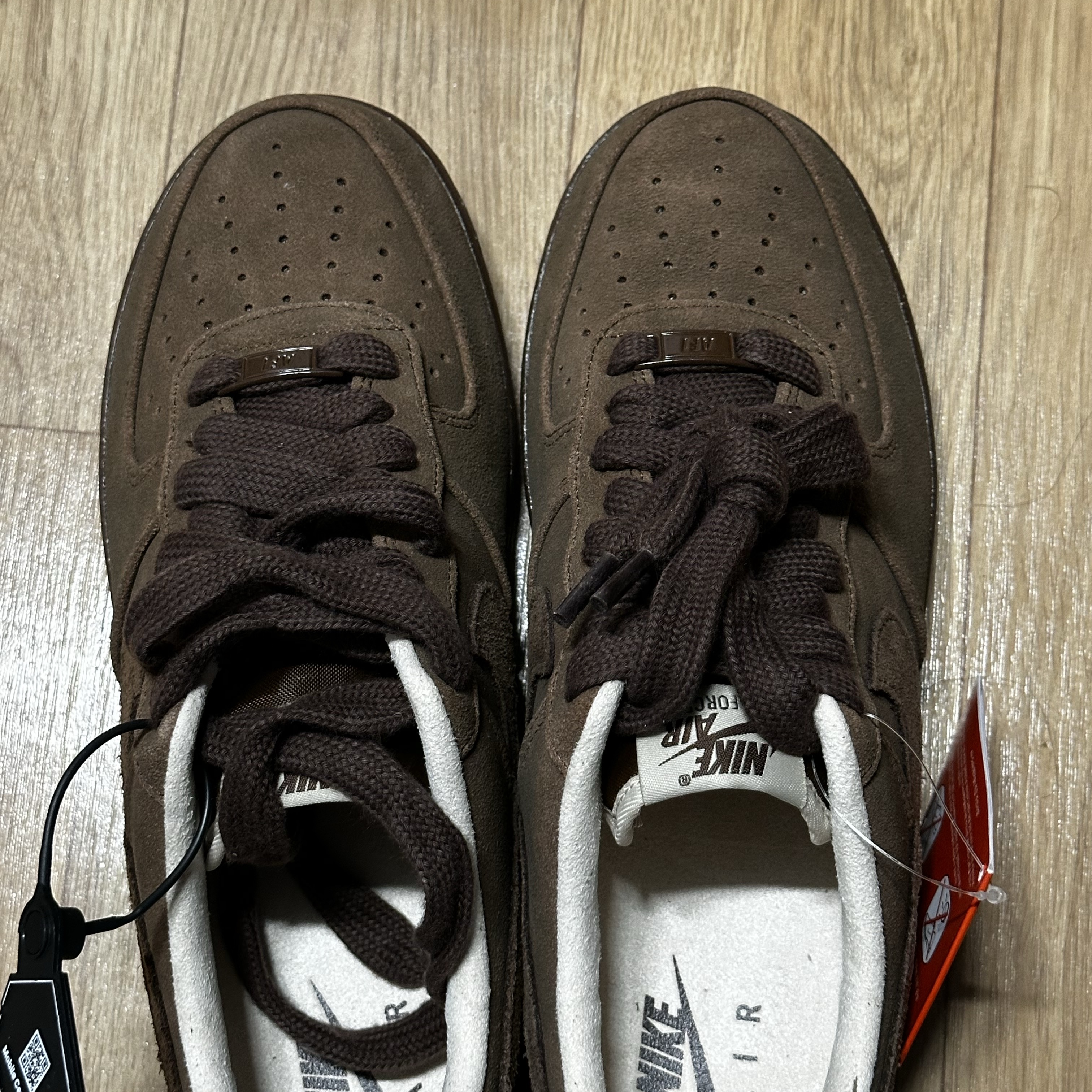 (W) Nike Air Force 1 '07 Cacao Wow 착용 스타일