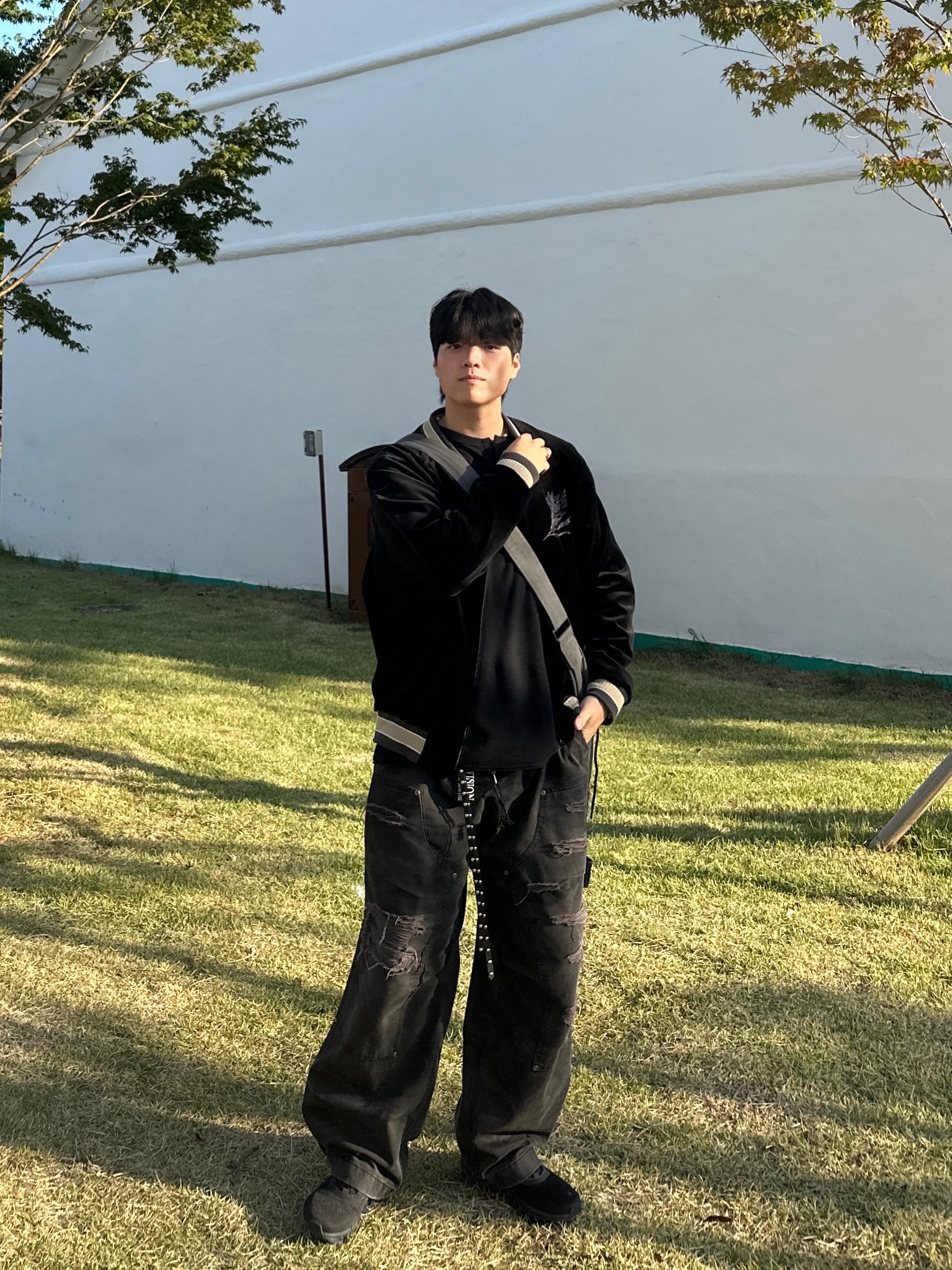 DIVEIN Dive Souvenir Jacket, ETCE Double Knee Destroyed Pants Black Camo 착용 스타일 - 2