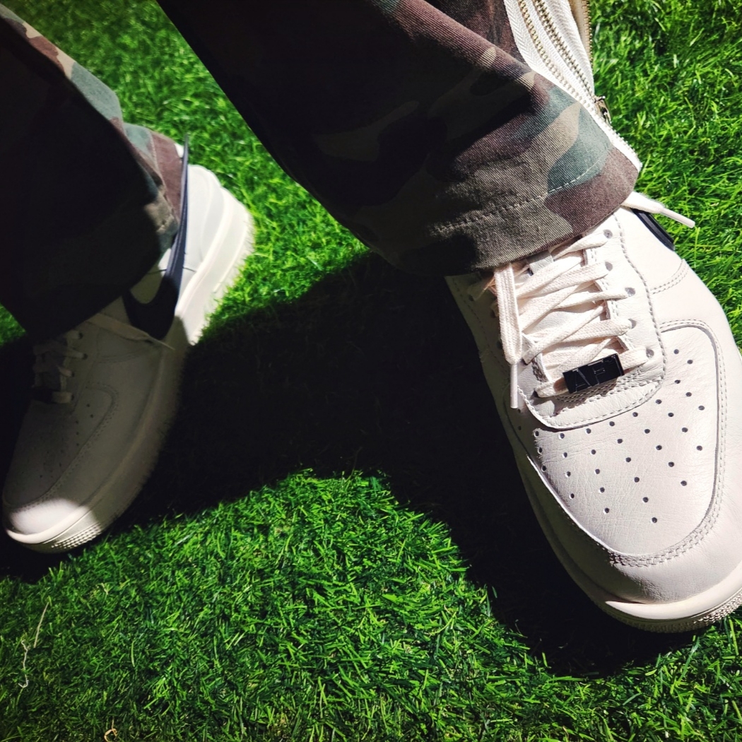 Stussy Low Profile Basic Washed Strapback Yam, Nike x Ambush Air Force 1 Low SP Phantom 착용 스타일 - 4