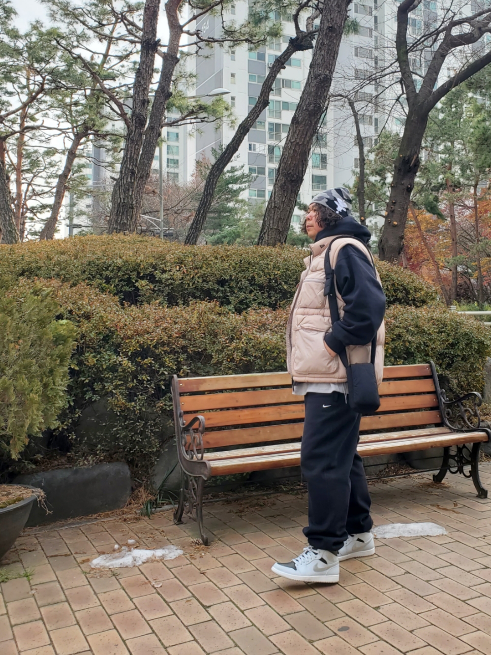 Nike x Stussy NRG RA Washed Pullover Hoodie Black (DN4028-010), Nike x Stussy NRG RA Washed Pullover Hoodie Black (DN4029-010) 착용 스타일 - 3