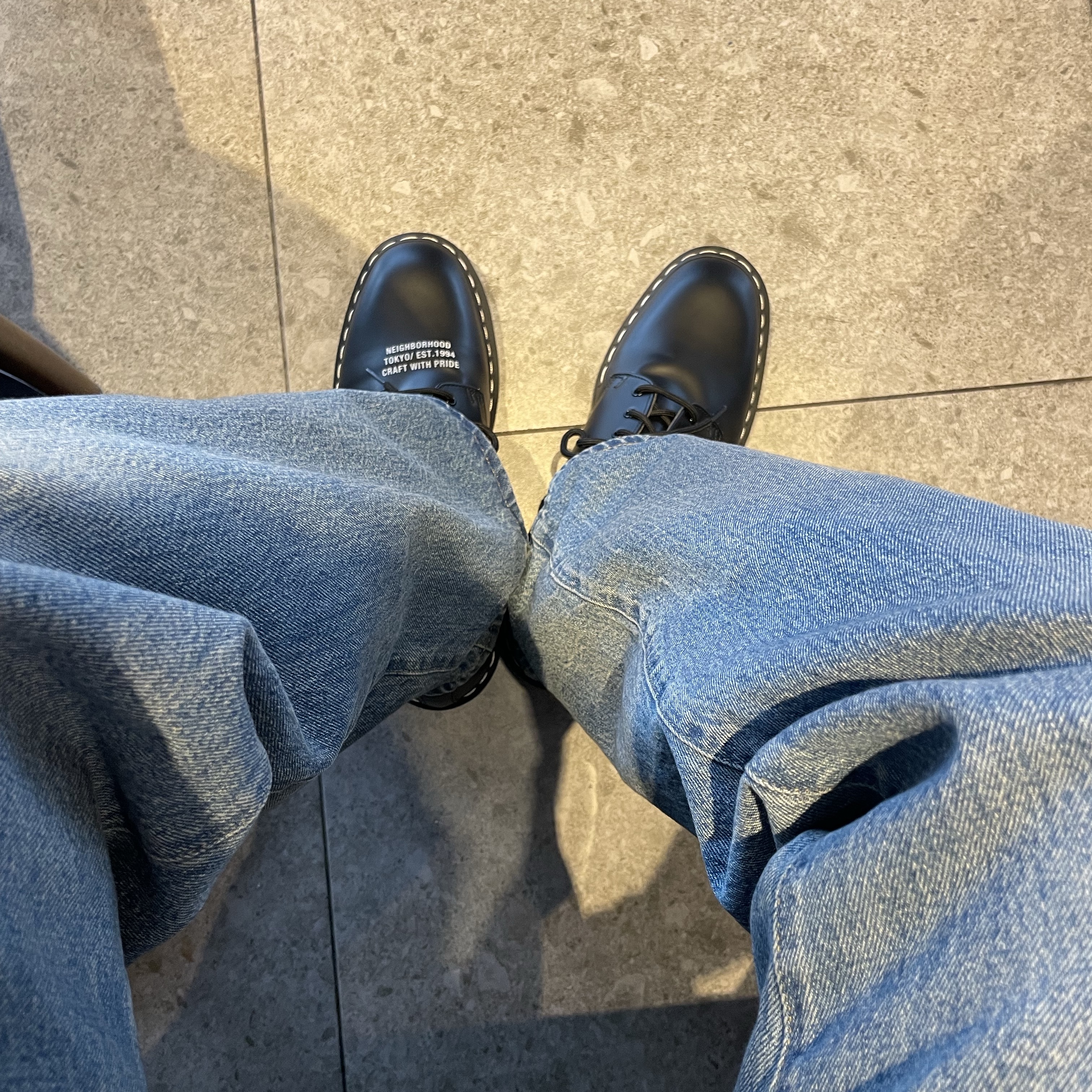 Dr. Martens x Neighborhood Smiths Smooth Leather Black, Levi's LVC 1955 Japan 501 Jean Blackjack Blue 착용 스타일