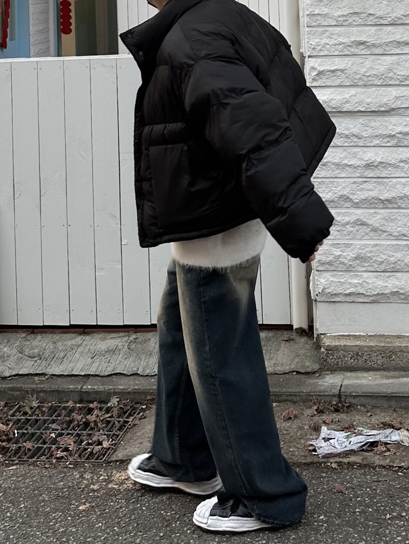 Maison Mihara Yasuhiro Blakey OG Sole Canvas Low-top Sneakers Black White, Maison Mihara Yasuhiro Blakey OG Sole Leather Low-top Sneakers Black 착용 스타일 - 3