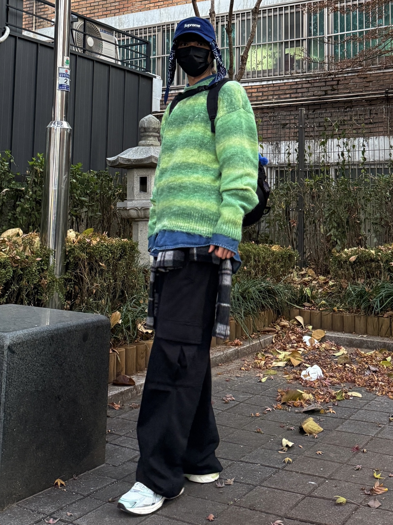 Asics x Naked Gel-1130 White Pure Silver, Supreme Hav-A-Hank Bandanas Multicolor (Set of 3) - 24SS 착용 스타일 - 8