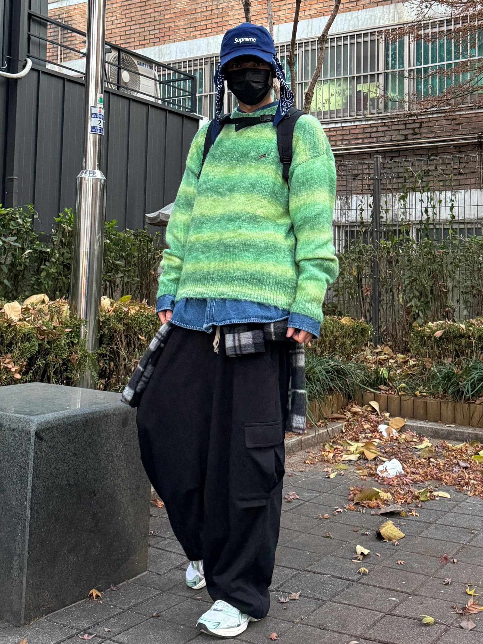 Asics x Naked Gel-1130 White Pure Silver, Supreme Hav-A-Hank Bandanas Multicolor (Set of 3) - 24SS 착용 스타일 - 3