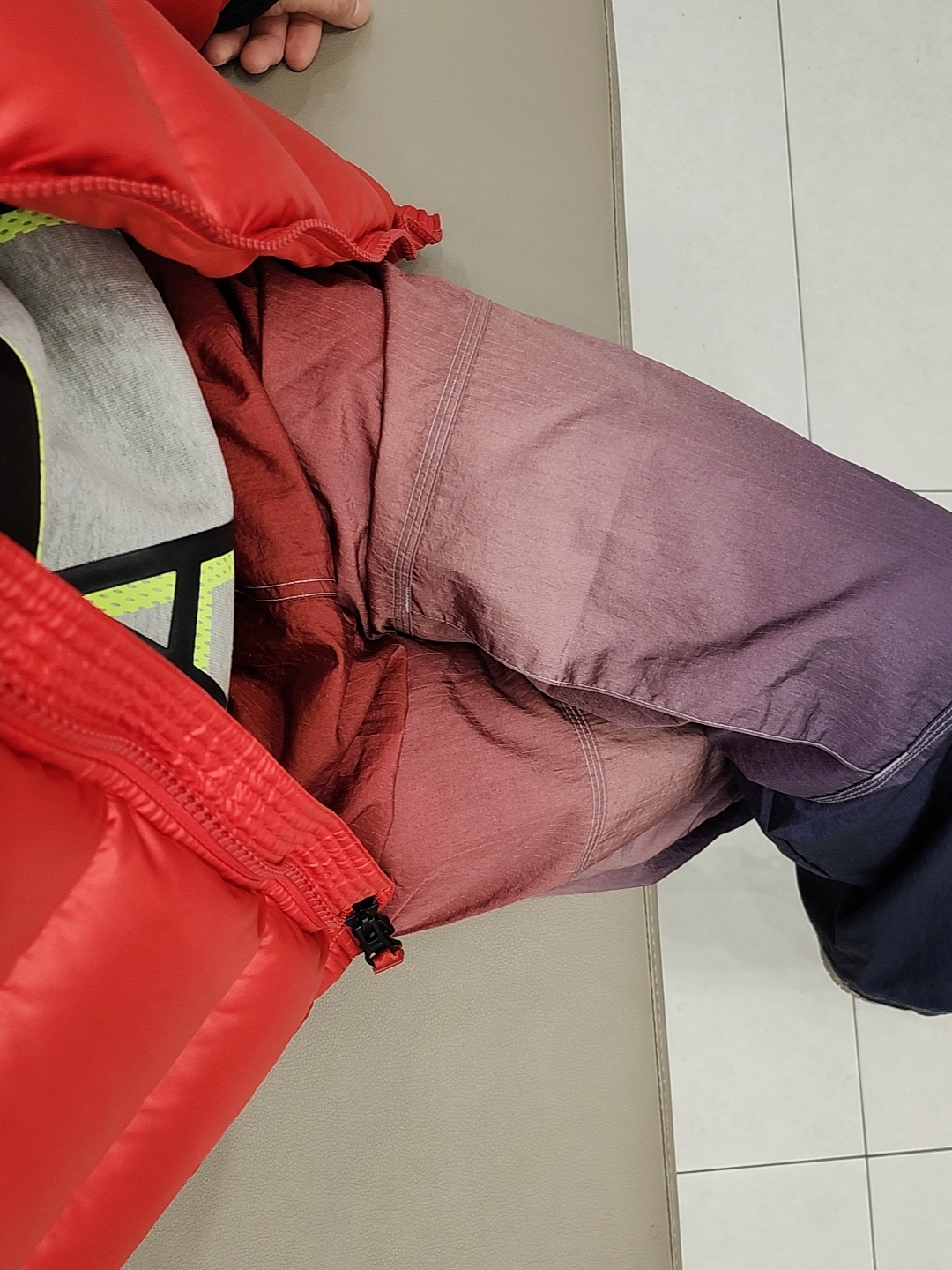Nike x Drake Nocta Sunset Puffer Jacket Red, Supreme x Nike Ripstop Track Pants Multicolor - 24SS 착용 스타일 - 3